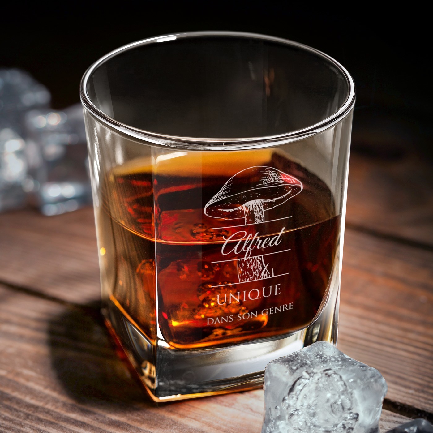 Murrano Whisky Decanter Set with Gravure for a Unique Man