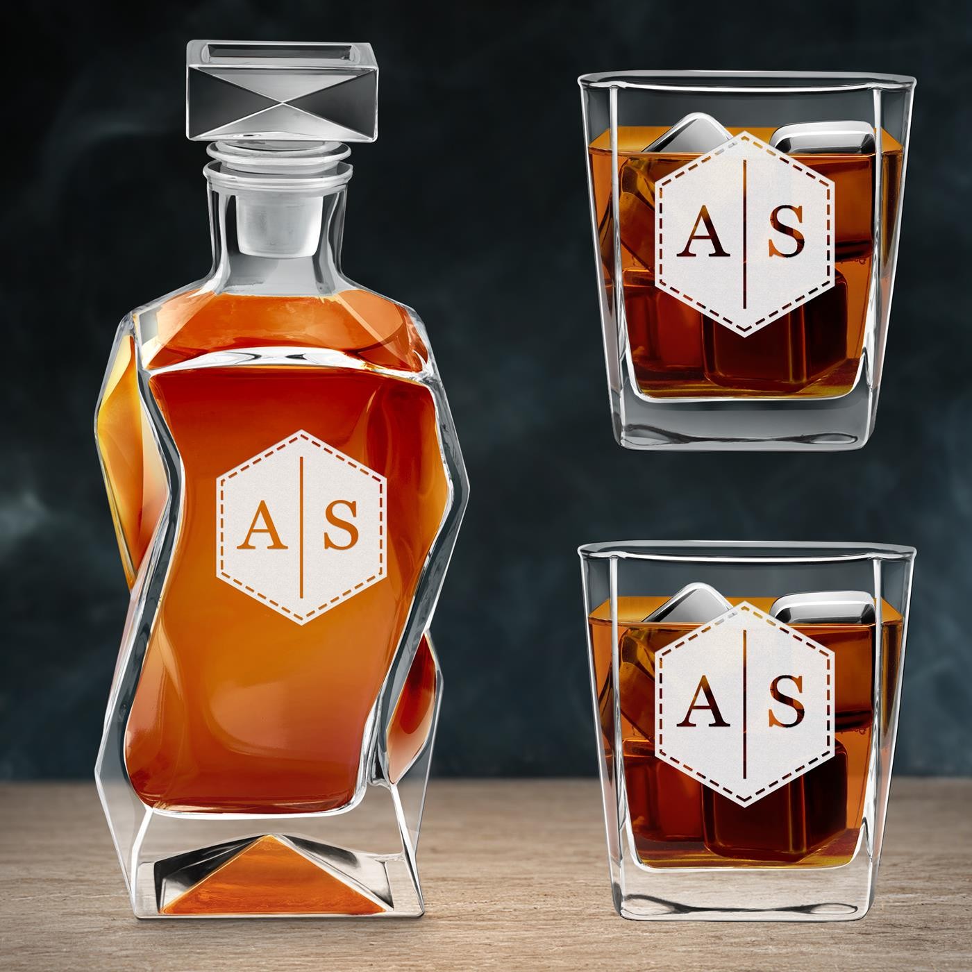 Set de decantador curvo Murrano con 2 vasos y grabado para una pareja