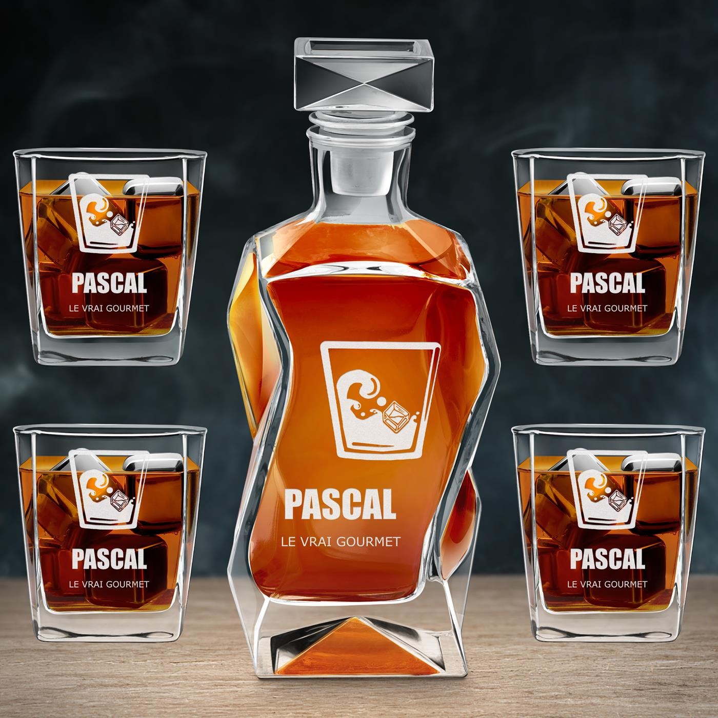 Set de decantador curvado Murrano y vasos grabados al láser para amantes del whisky