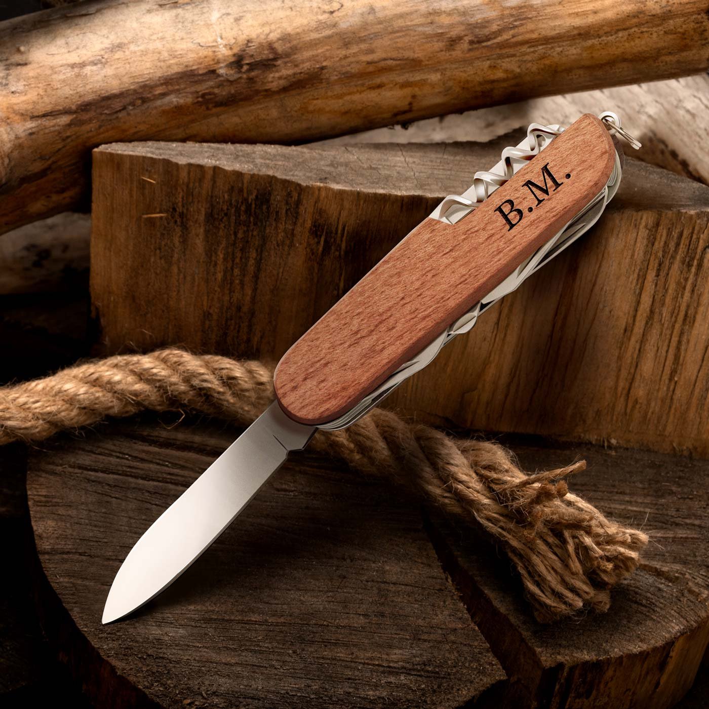 Couteau suisse Murrano gravé pour un directeur
