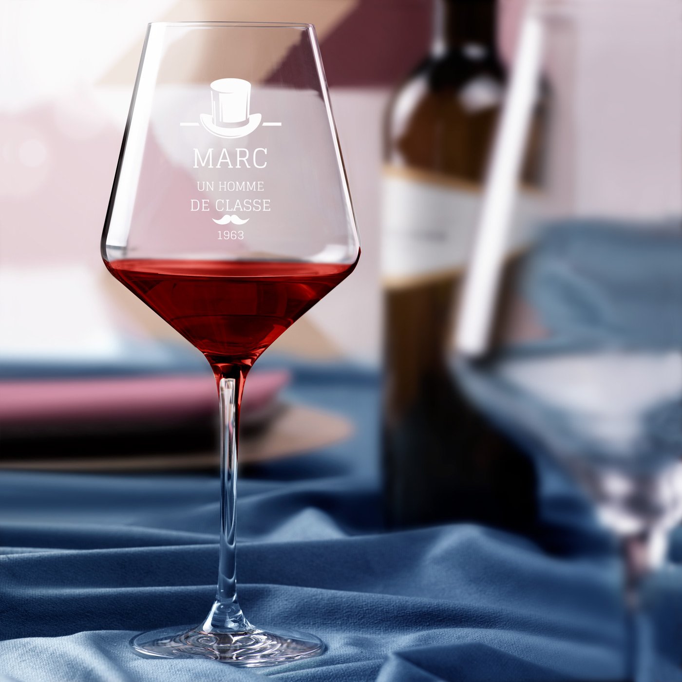 Copas de vino Murrano DE AVANTEGUARDIA con grabado para el cumpleaños de un caballero
