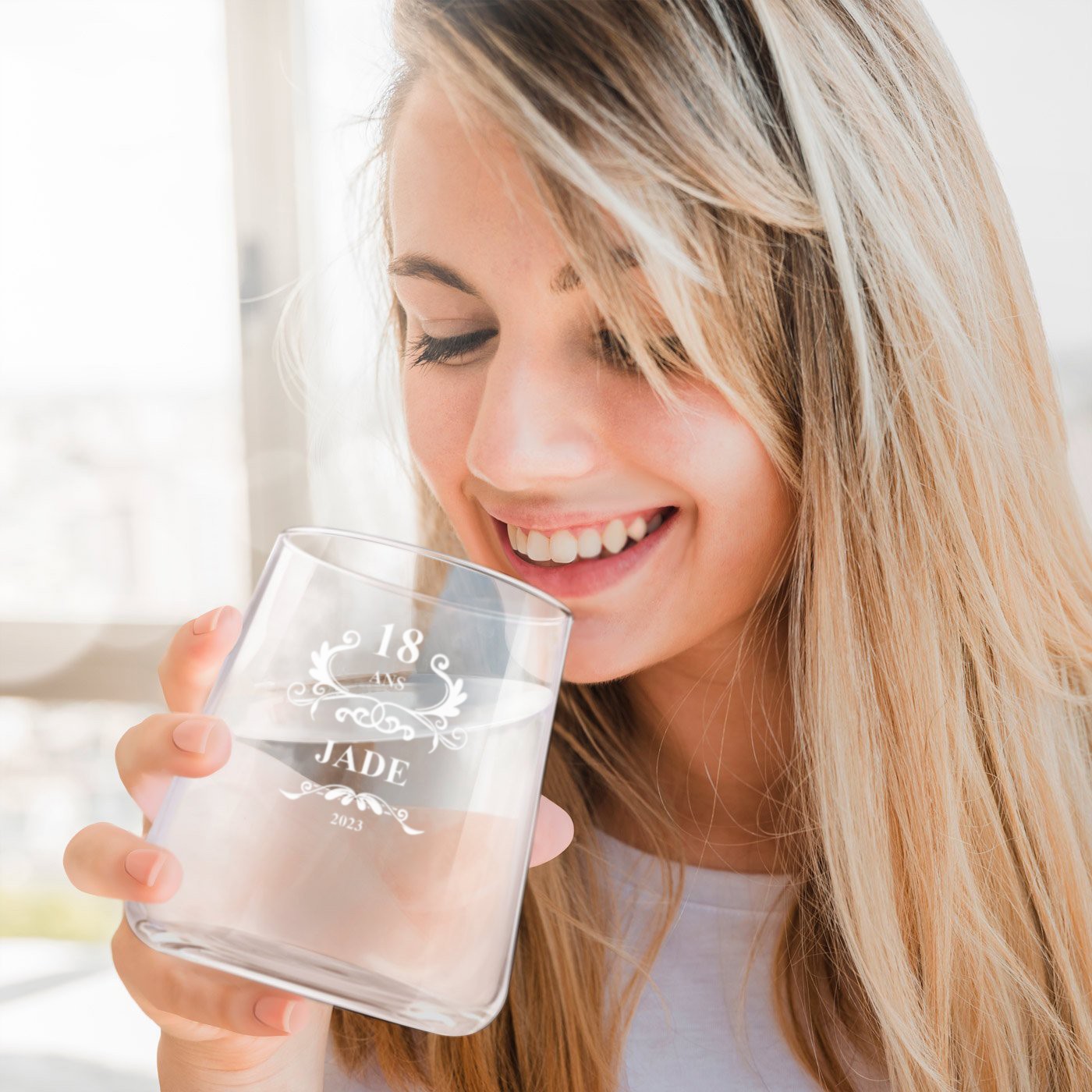 Set de 6 vasos personalizados Murrano para el cumpleaños número 18 de una amiga