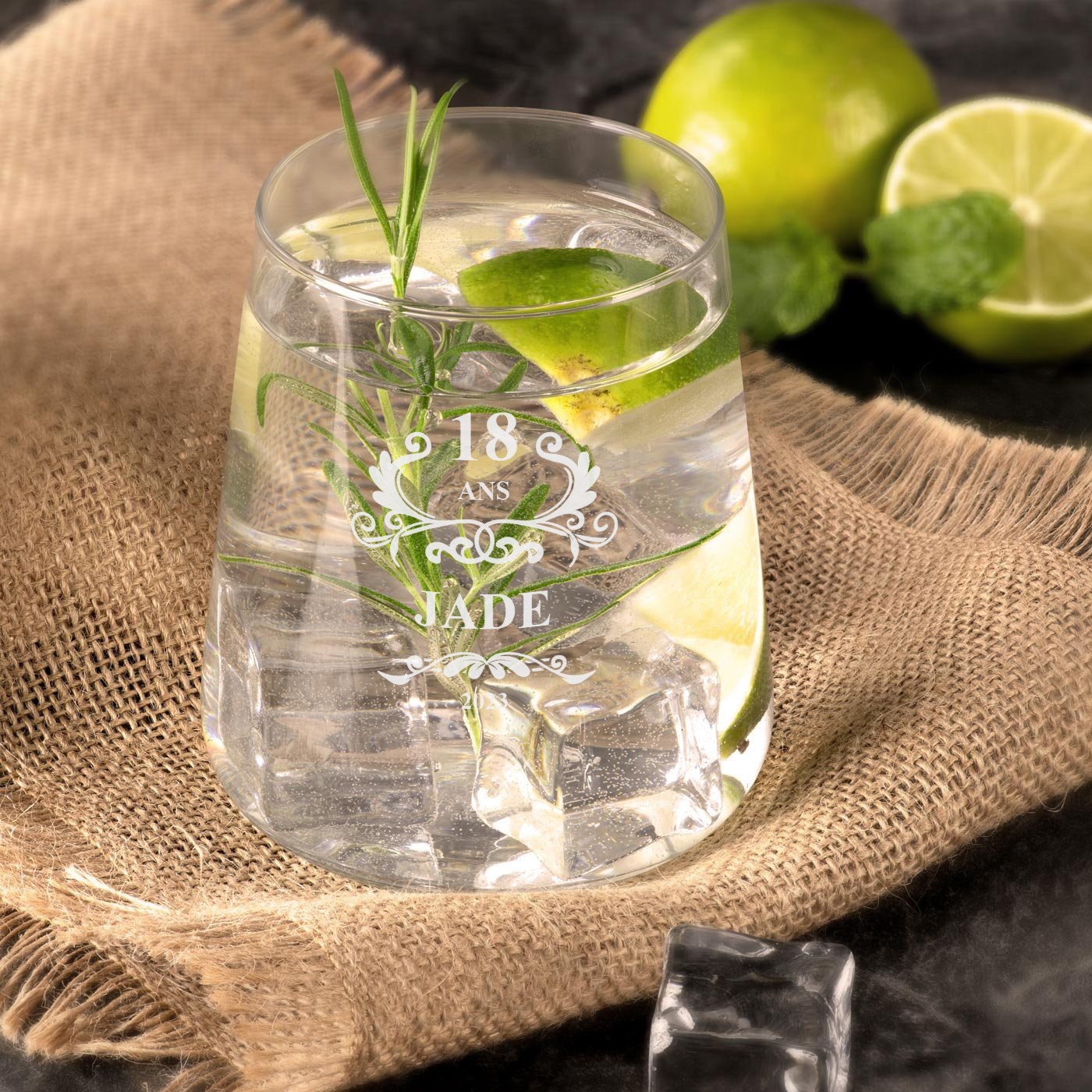 Set de 6 vasos personalizados Murrano para el cumpleaños número 18 de una amiga