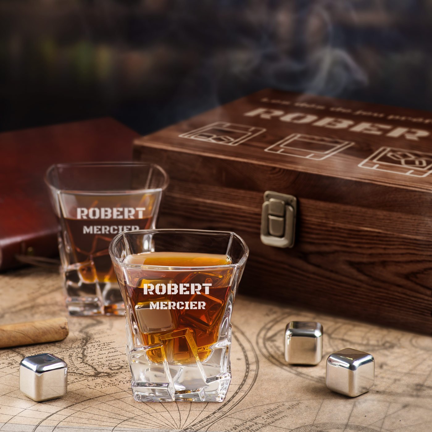 Ensemble de pierres à whisky Murrano avec verres gravés dans une boîte personnalisée