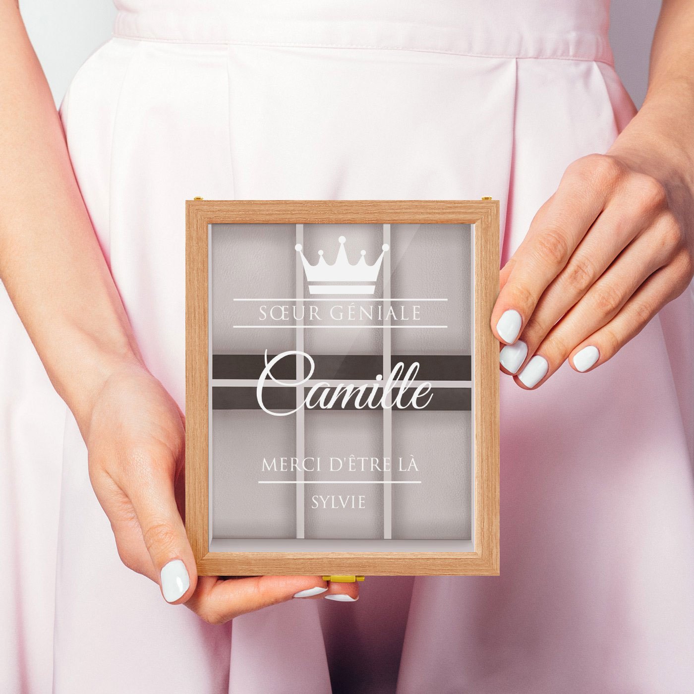 Caja de reloj de madera clara personalizada Murrano para una hermana - Regalo de agradecimiento de boda