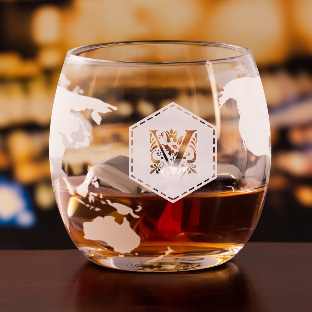 Decantador de whisky globo Murrano con barco y vasos personalizados para una pareja