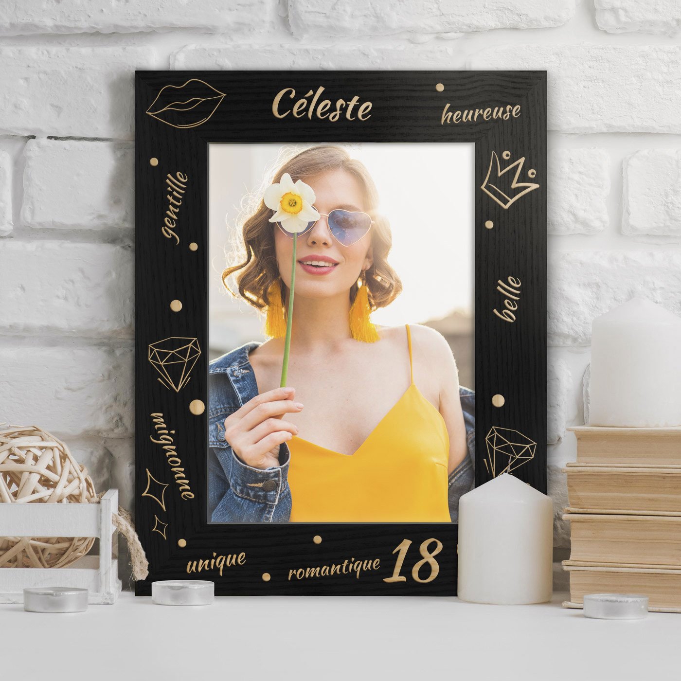 Marco de fotos personalizado Murrano para el cumpleaños número 18 de su amiga