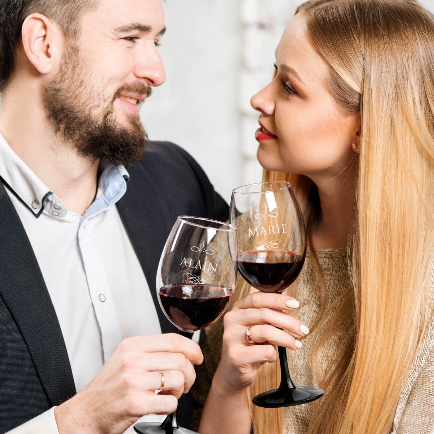 Conjunto de copas de vino ONYX Murrano para pareja (grabado láser) 