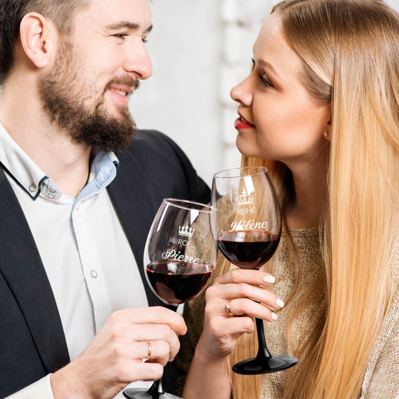 Copas de vino Murrano ONYX grabadas para el rey y la reina de la fiesta