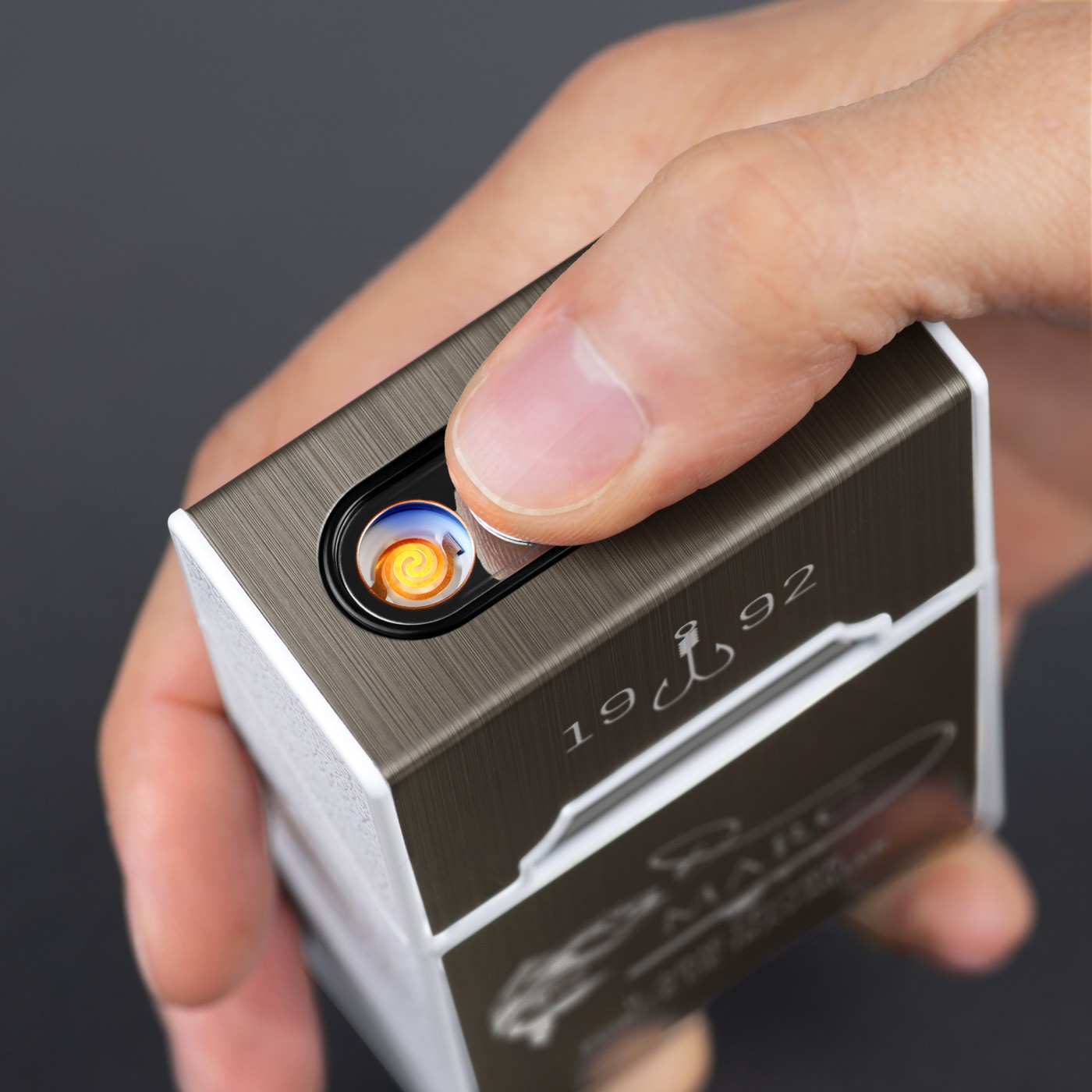 Estuche para cigarrillos Murrano con encendido USB y grabado para pescadores