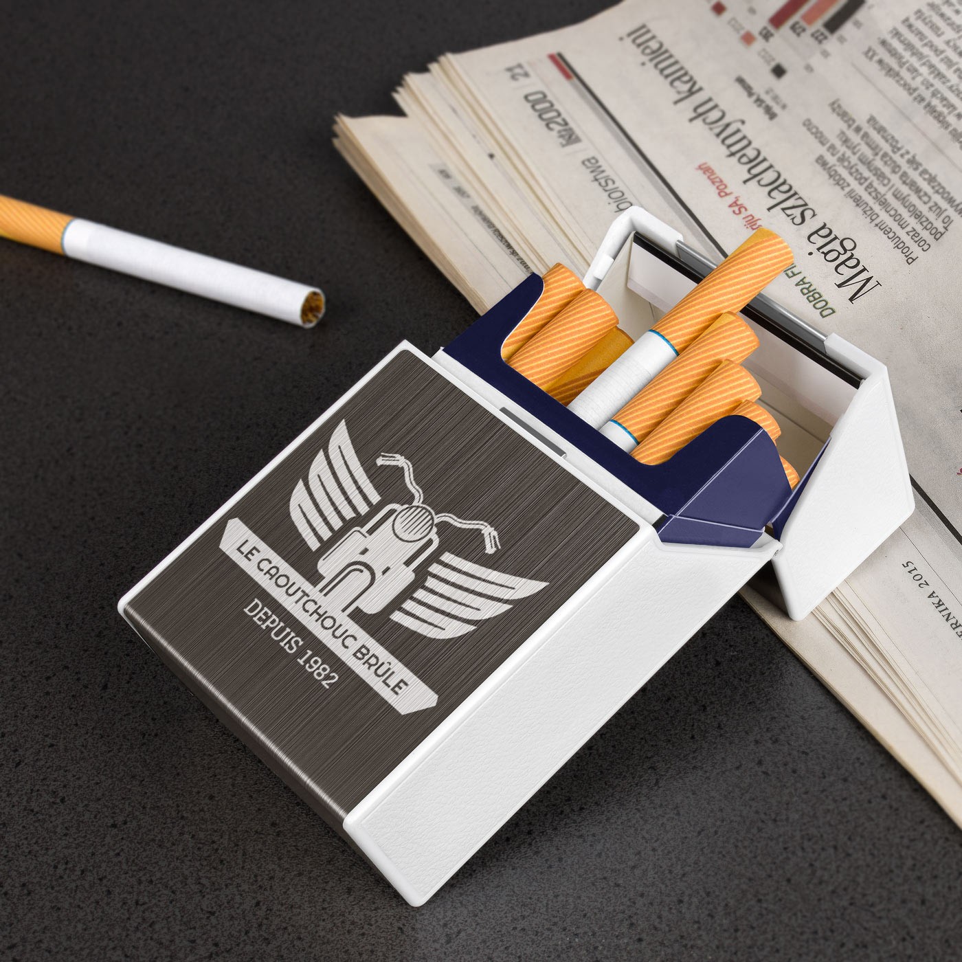 Estuche para cigarrillos Murrano para entusiastas de automóviles con encendedor USB