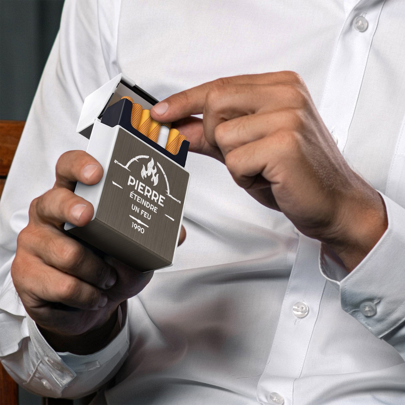 Estuche de cigarrillos Murrano con encendido USB y grabado para bombero