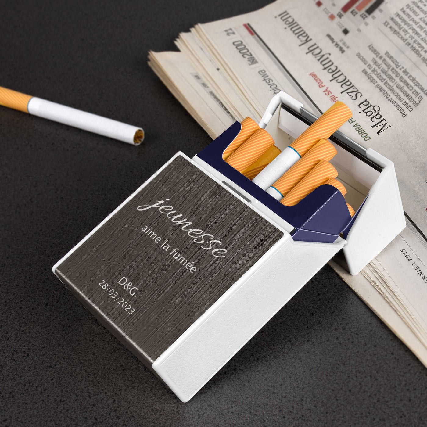 Estuche de cigarrillos personalizado Murrano con encendido USB y grabado para parejas