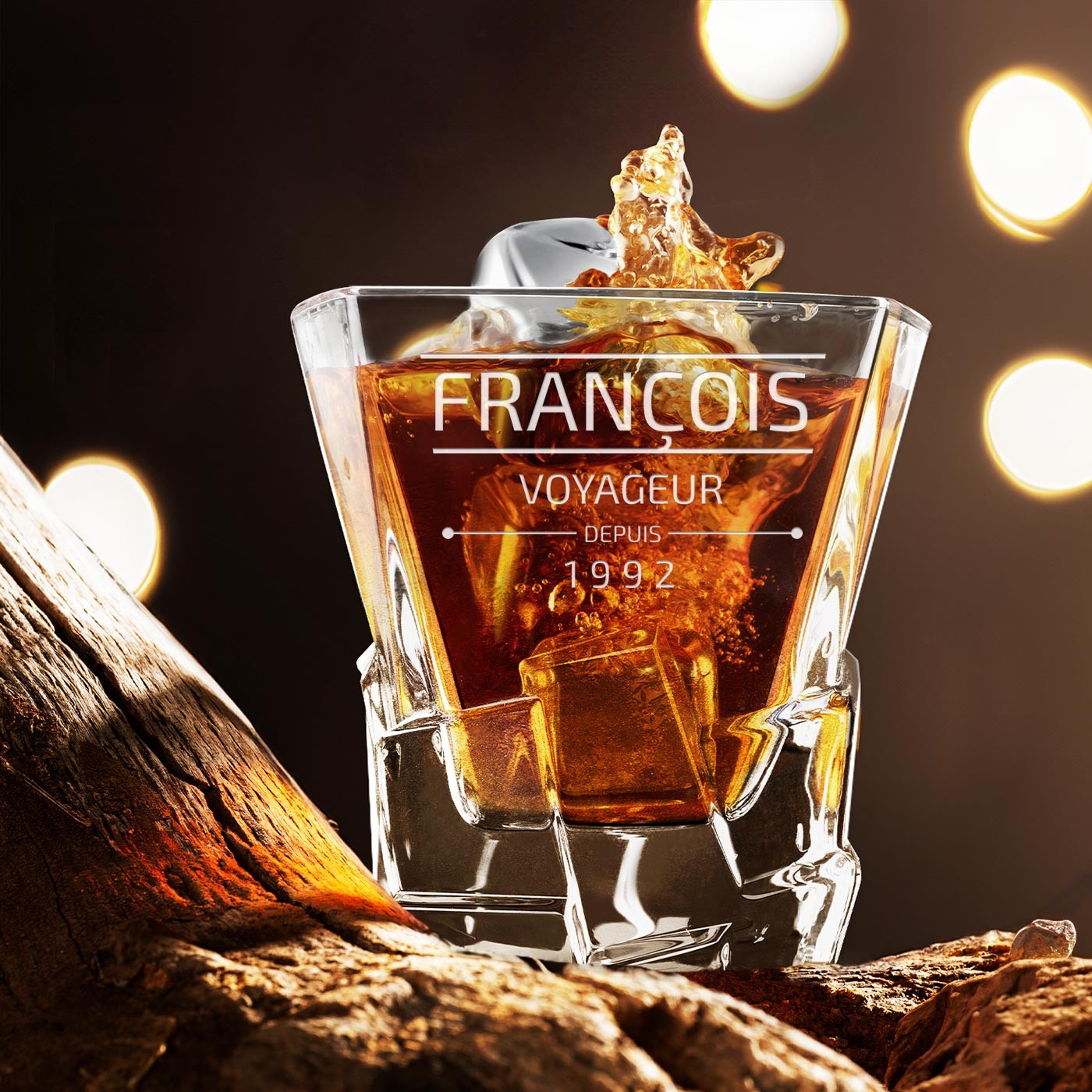 Set de whisky Ice Blink Murrano y 6 vasos con grabado para un viajero