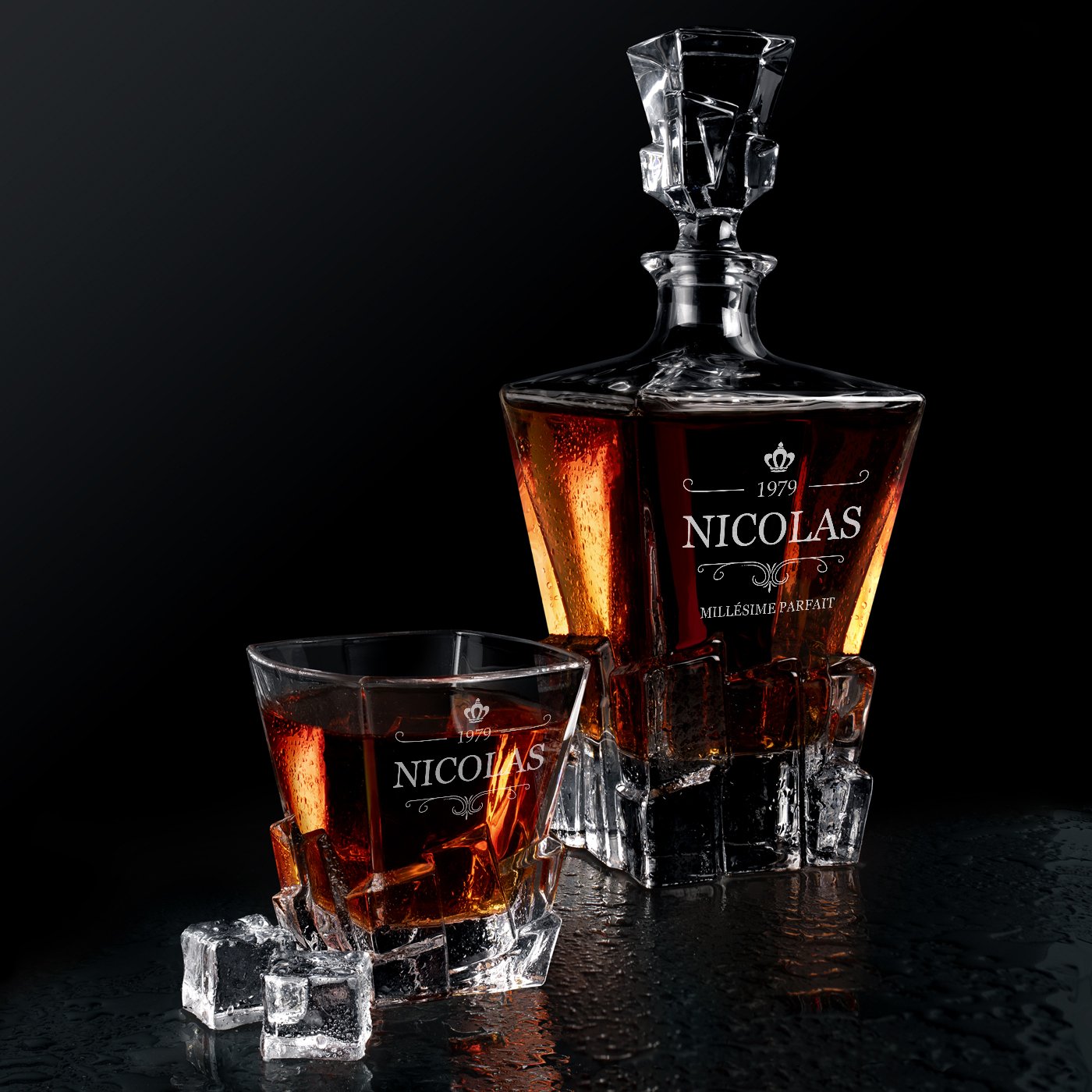 Set de cáfara y 6 vasos de whisky Murrano con grabado para un millenario perfecto