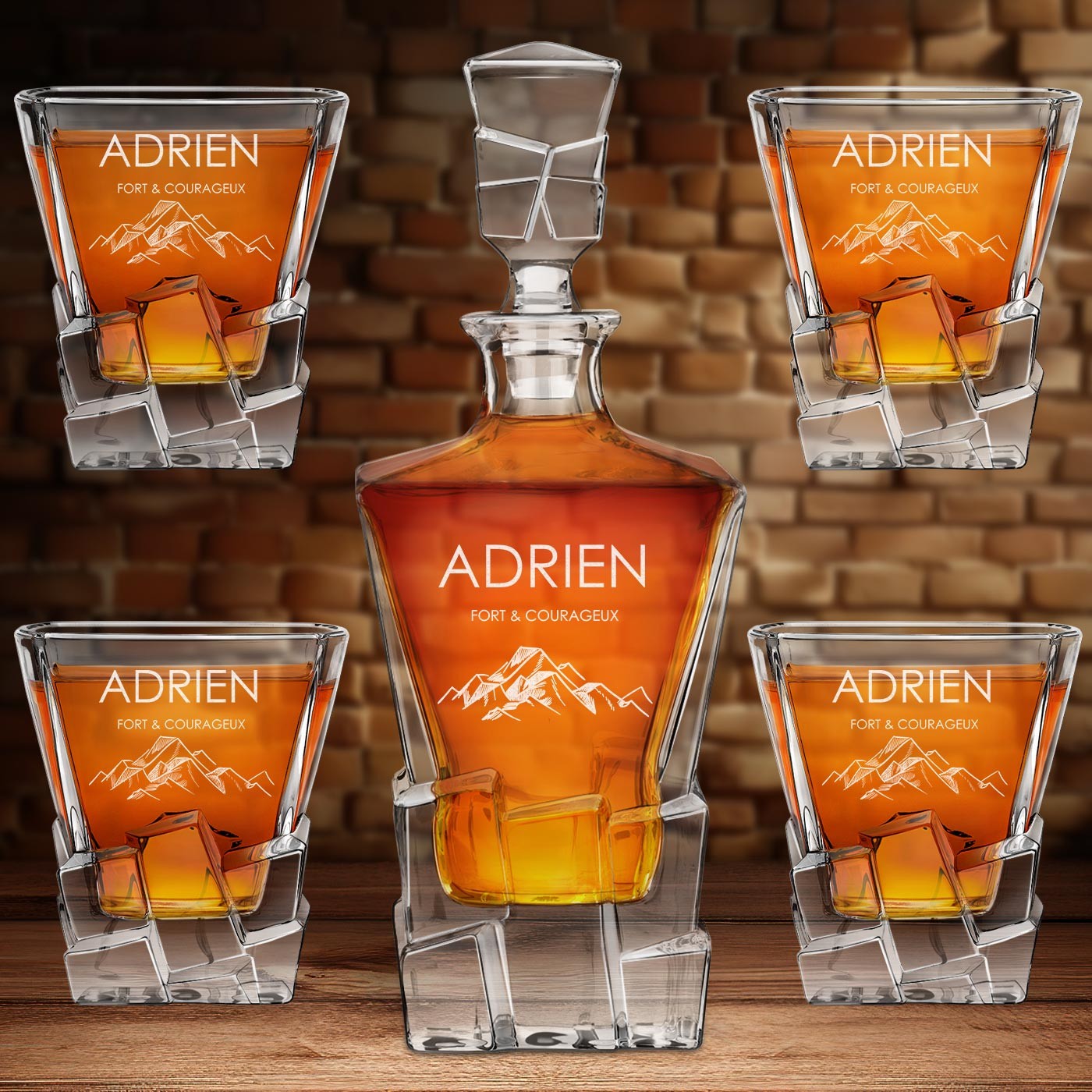 Set de whisky Murrano Ice Blink y 4 vasos con grabado para el cumpleaños de un amigo