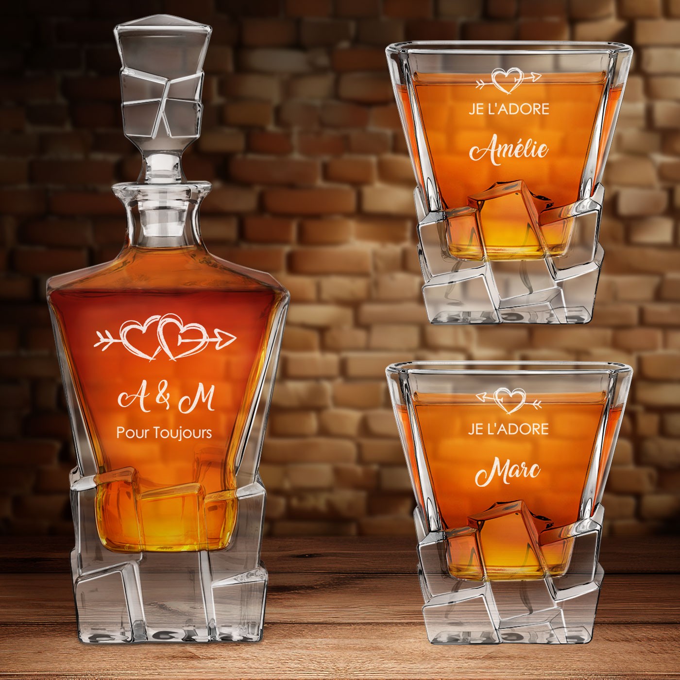 Carafa de whisky Ice Blink Murrano y 2 vasos con grabado para amantes