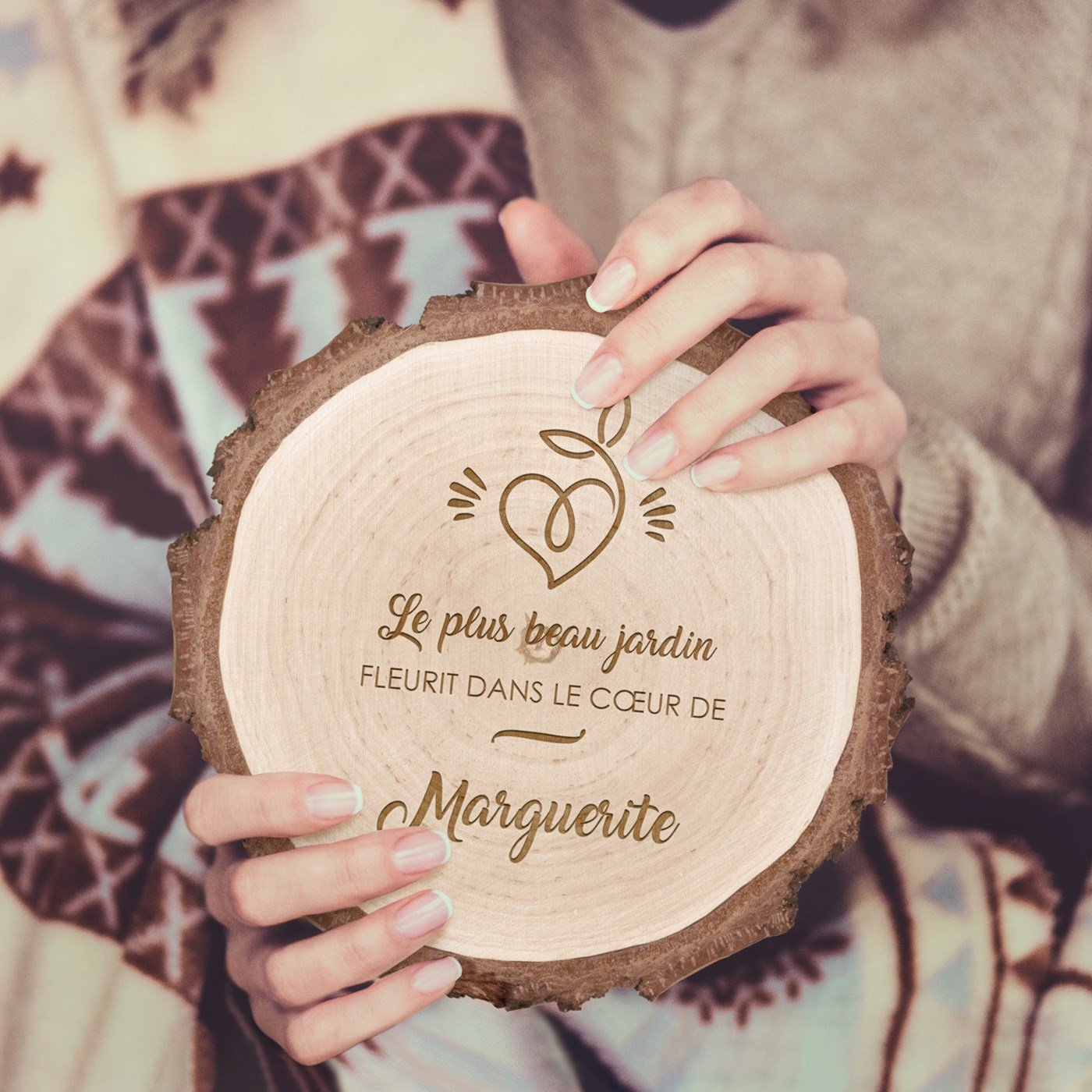 Murrano Wood Log with Engraving for a Girlfriend for Valentine's Day