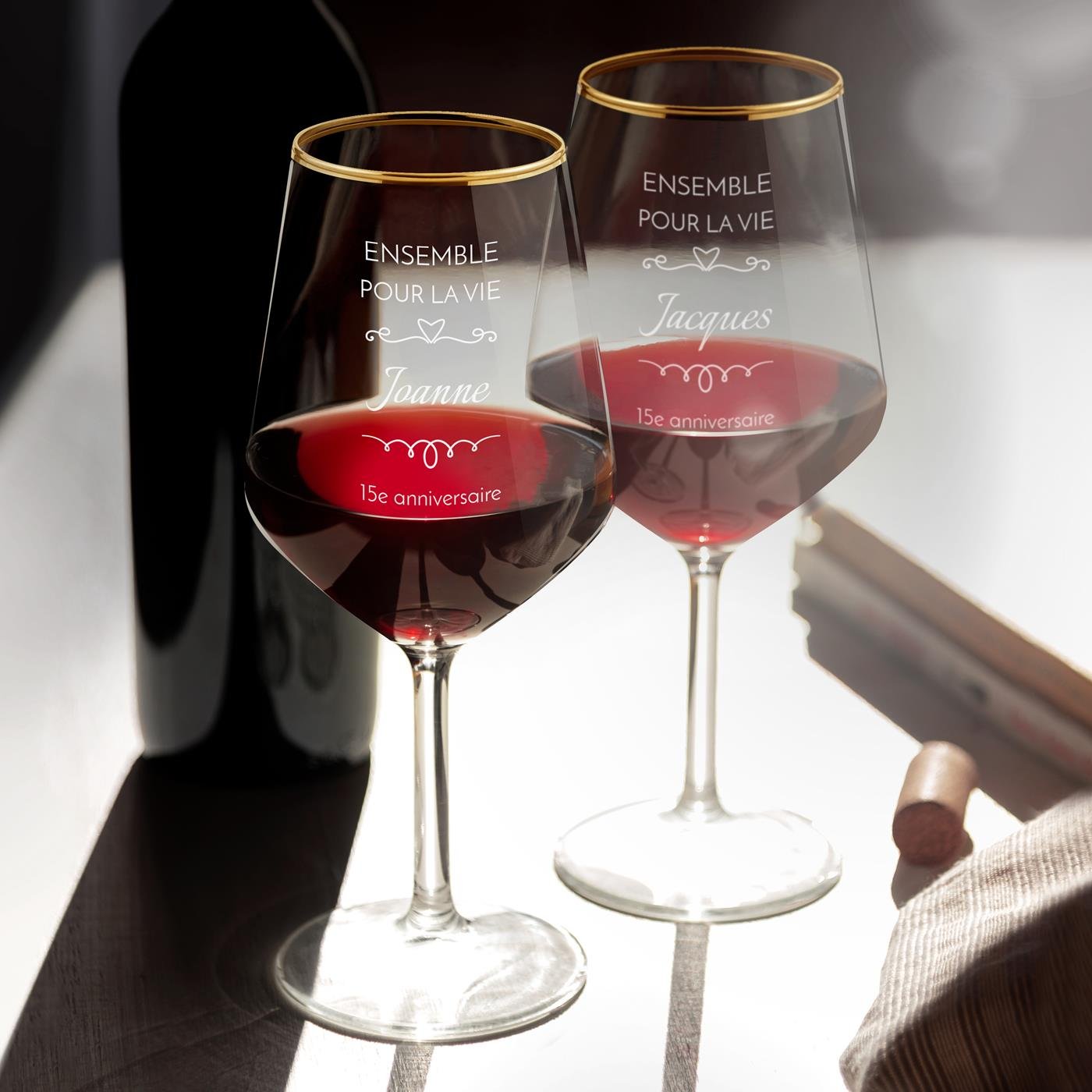 Pareja de vasos de vino personalizados Murrano para el 15º aniversario de boda (paquete de 2) - Dorados con grabado láser