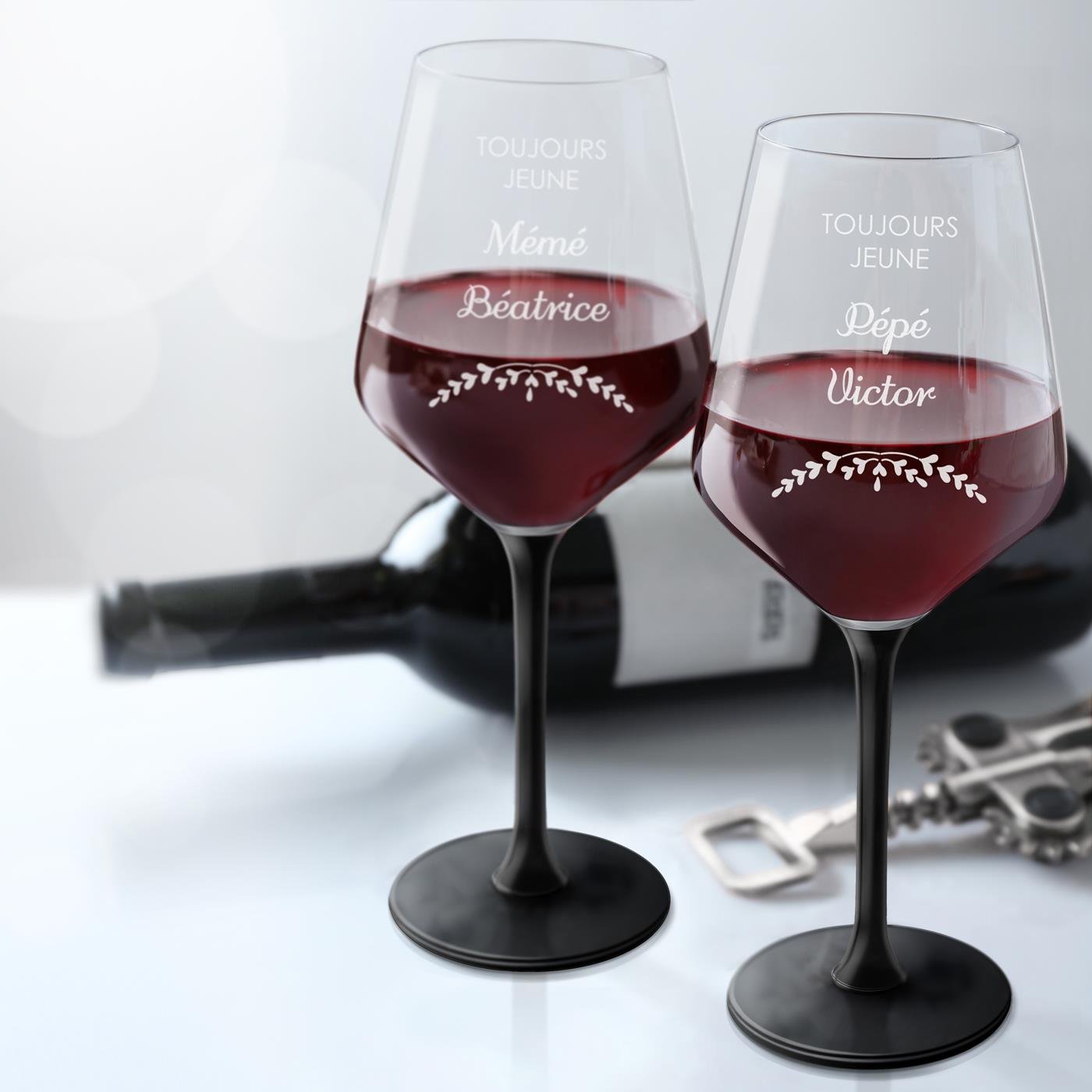 Copas de vino Murrano con pie negro y grabado personalizado para abuelos (set de 2)