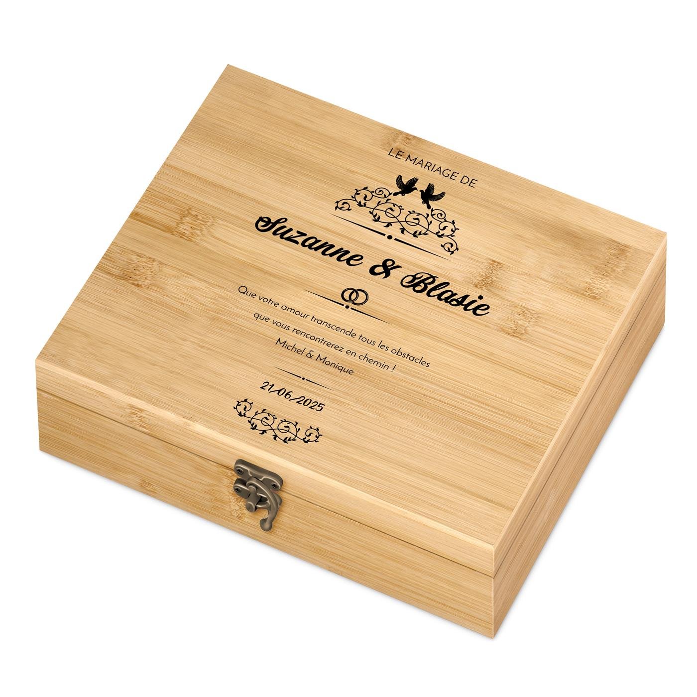 Murrano Customized Wine Accessory Set for Newlyweds