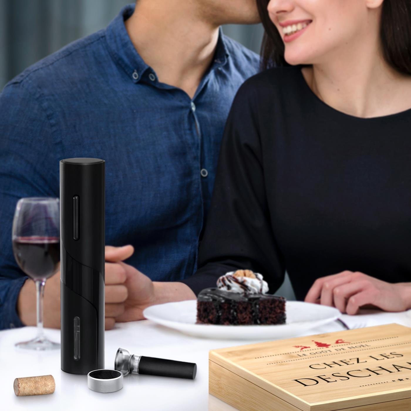 Murrano Wine Accessory Set with Electric Corkscrew in Customized Box for Friends at Christmas