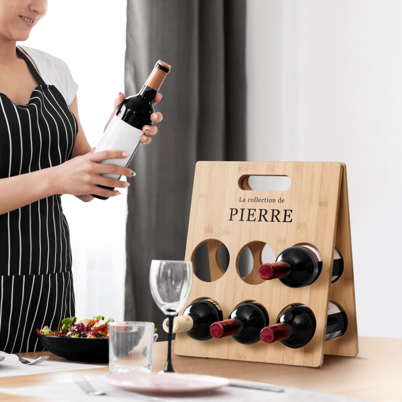 Celador de vino de madera personalizado para el cumpleaños de un hombre