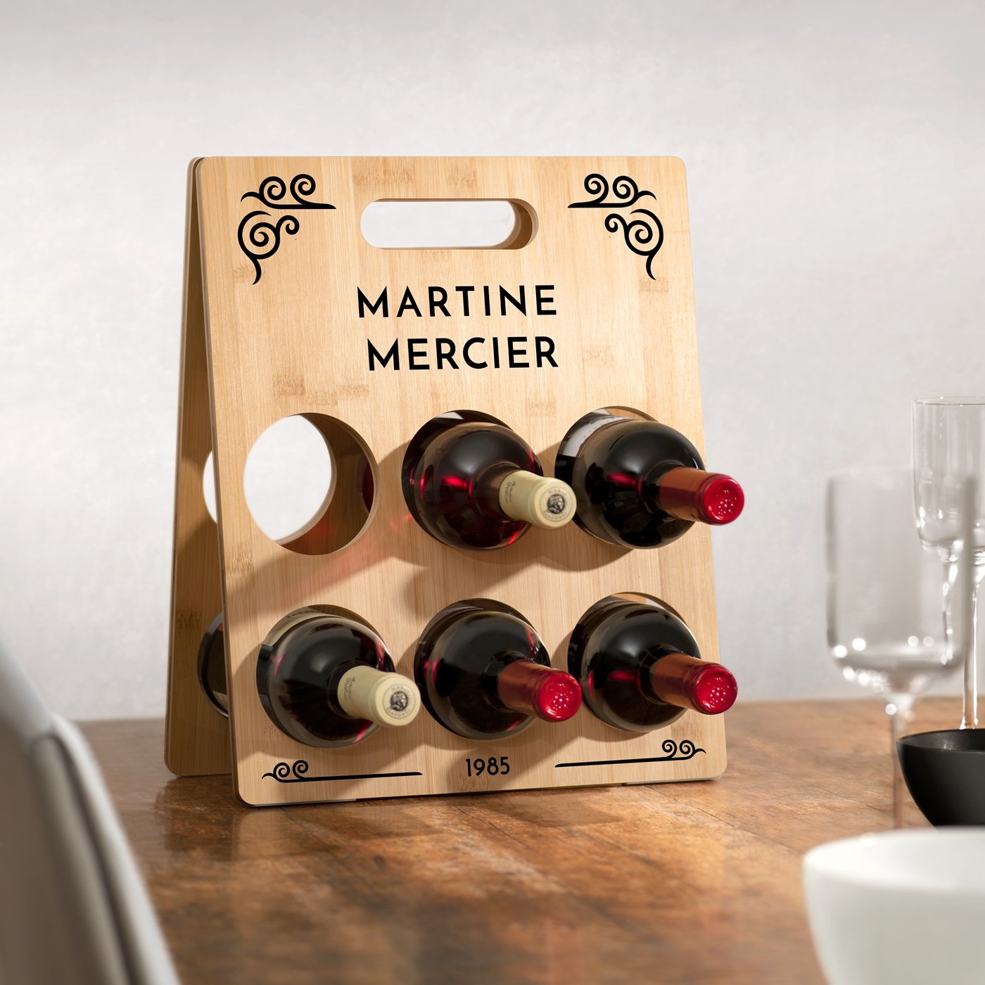 Celador de vino personalizado de madera Murrano para el cumpleaños de una mujer