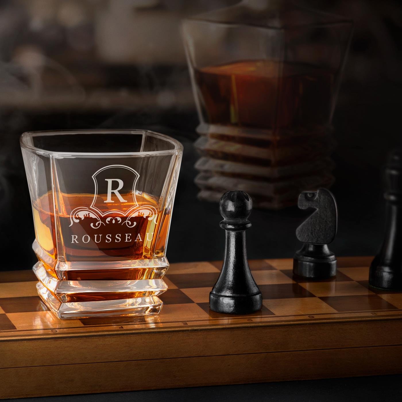 Conjunto de 6 vasos de whisky geométricos Murrano con grabado láser para sus iniciales