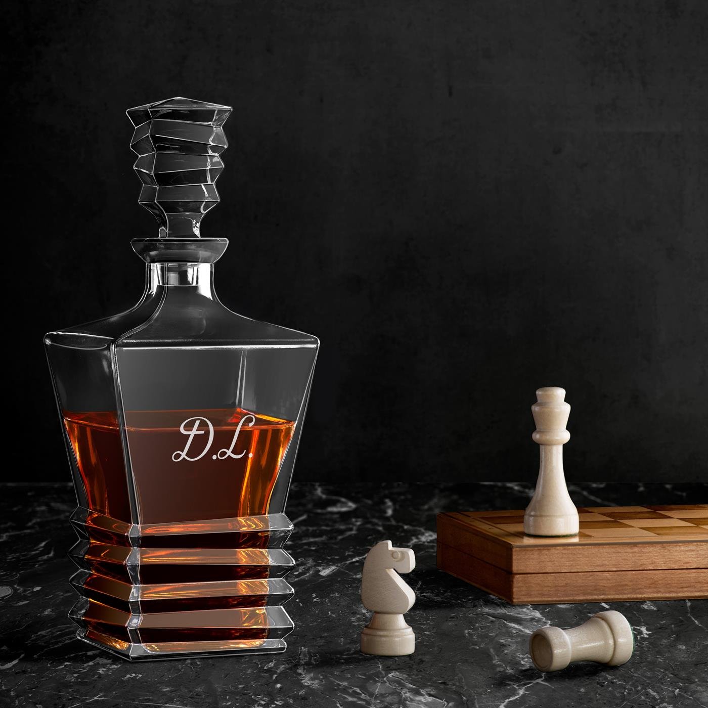 Decantador de whisky geométrico Murrano con grabado y iniciales