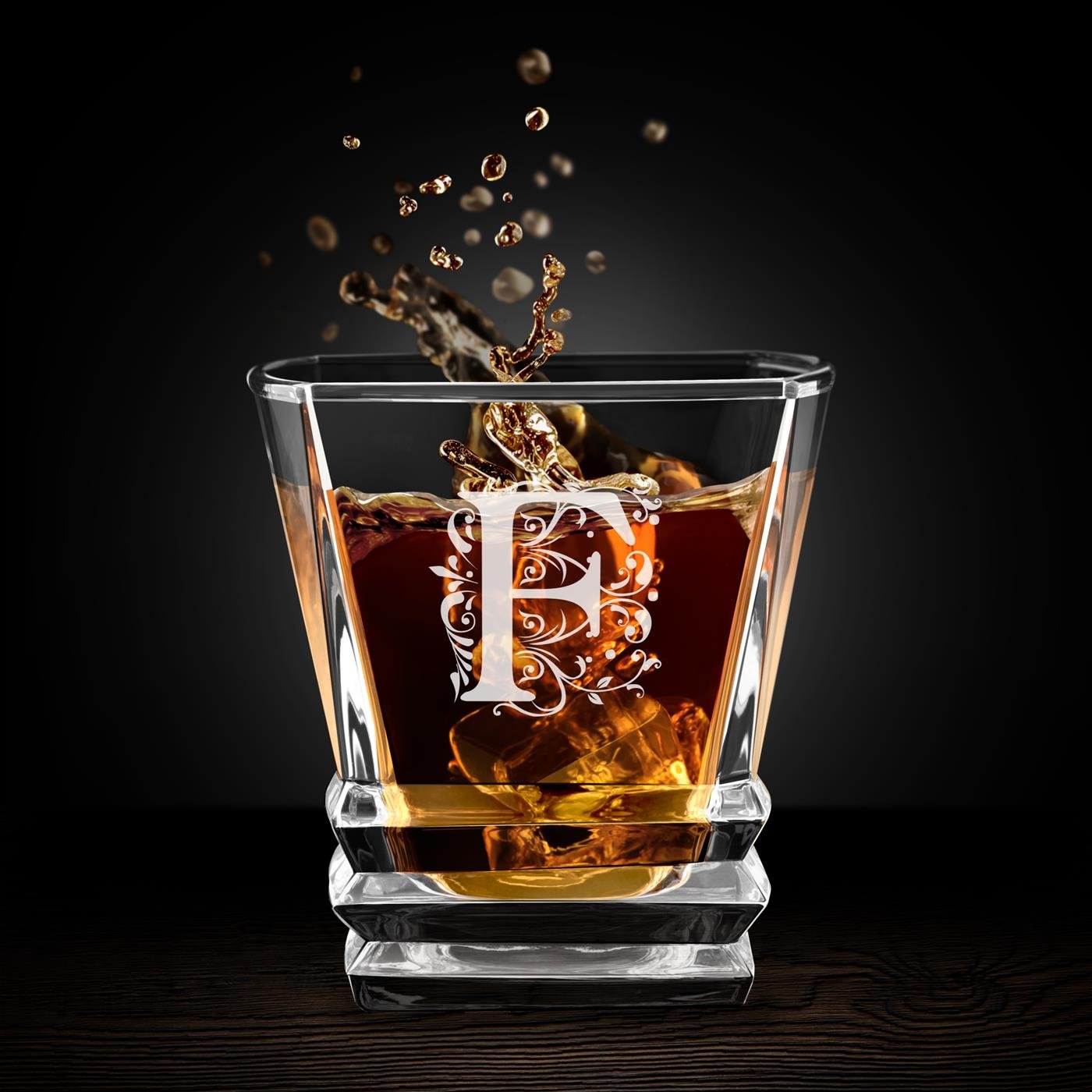 Ensemble décanteur géométrique et 4 verres à whisky gravés pour lui