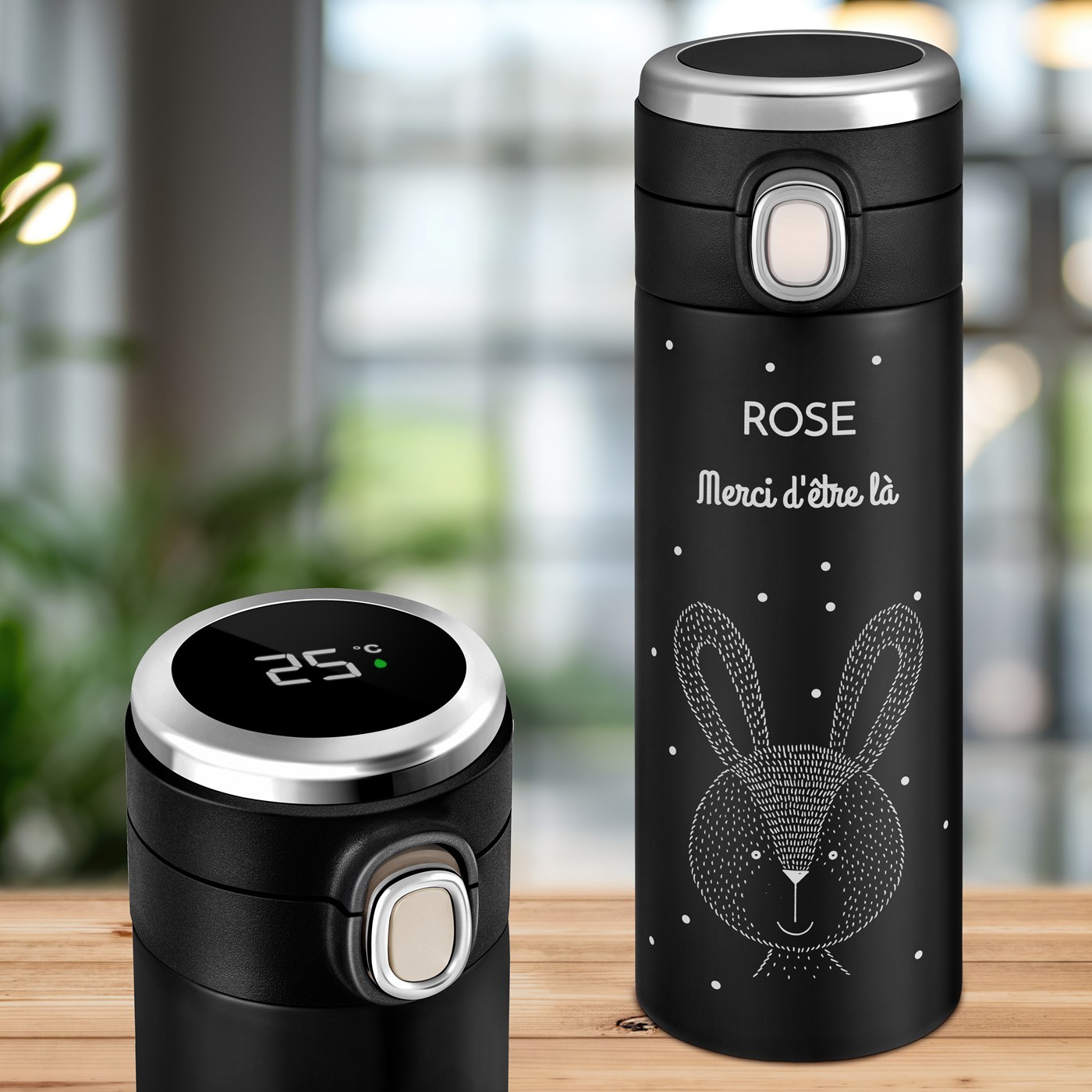Taza térmica negra personalizada con exhibición LED para ella