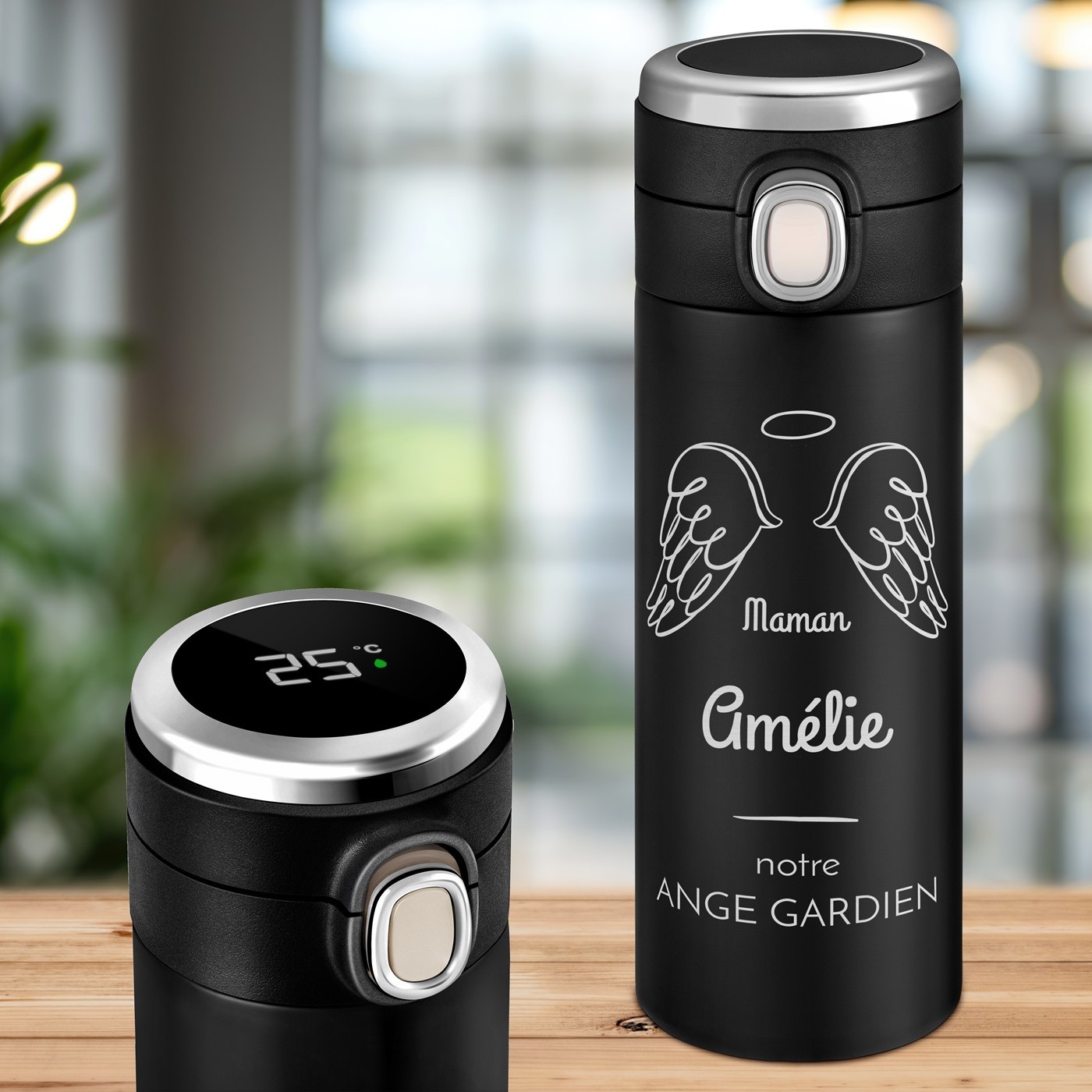 Taza térmica negra personalizada con pantalla LED para el cumpleaños de mamá
