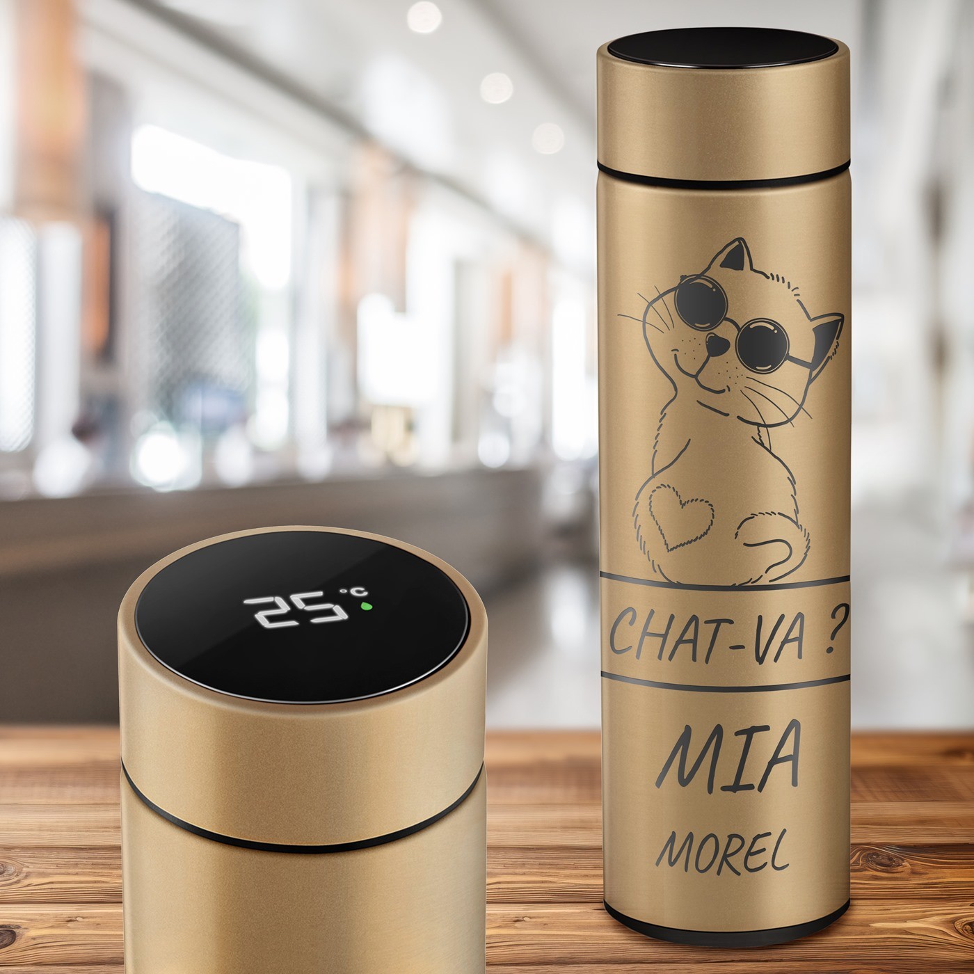 Botella térmica dorada con pantalla LED para amantes de los gatos - Murrano