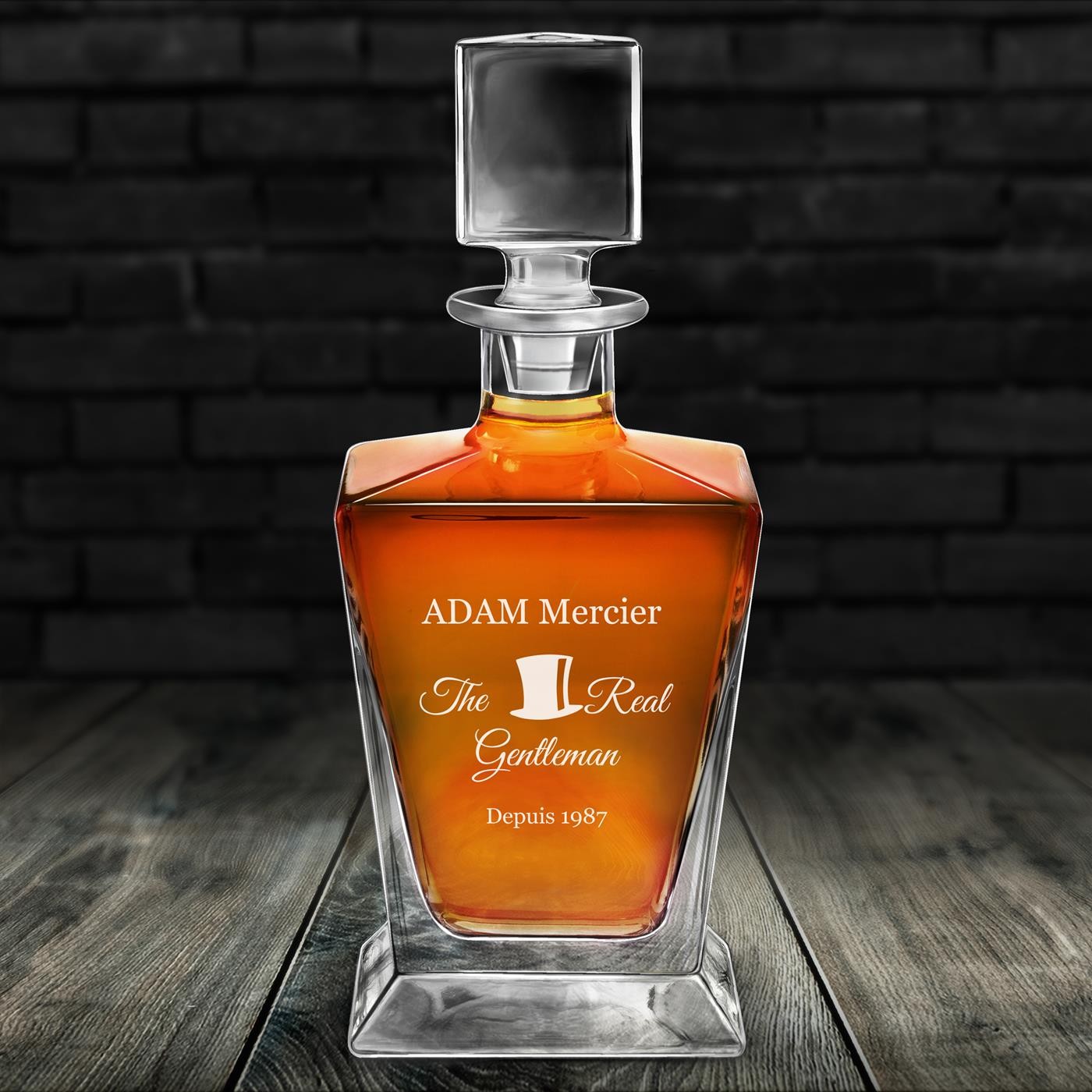 Murrano Pyramid Whisky Decanter with Engraving for Men