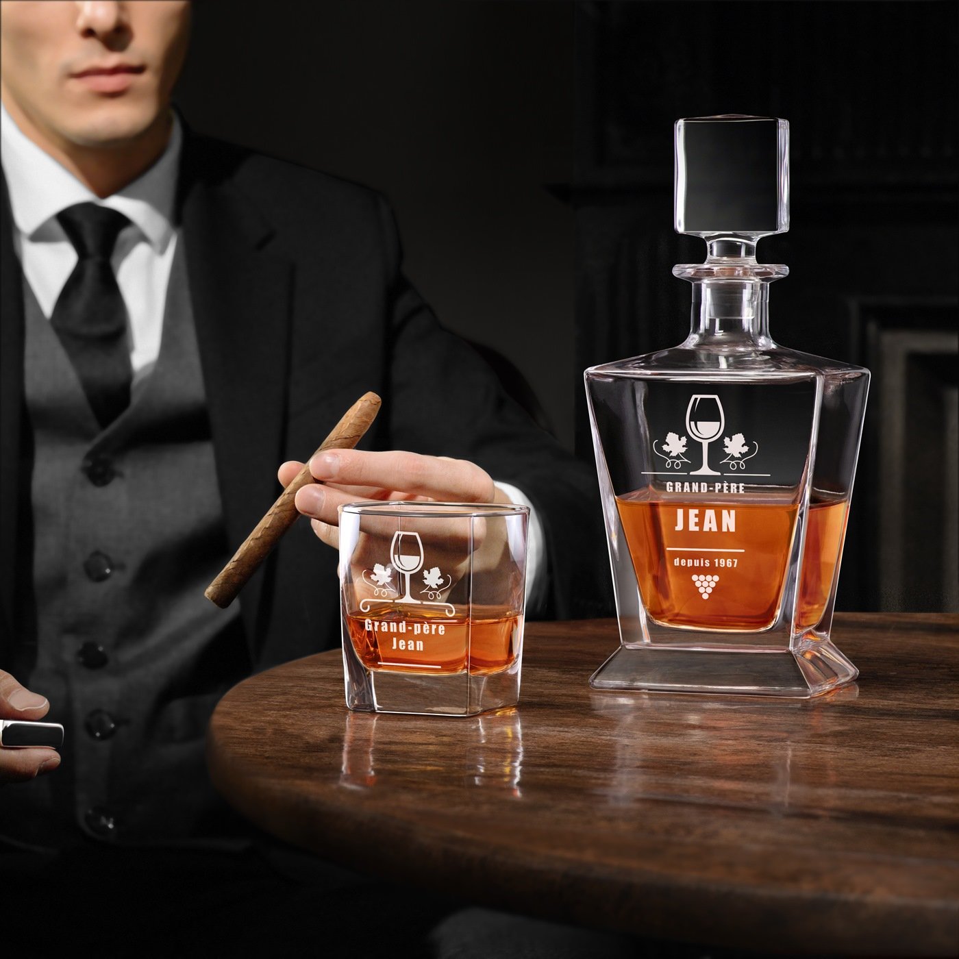 Decantador de whisky Murrano Pirámide con grabado para abuelo