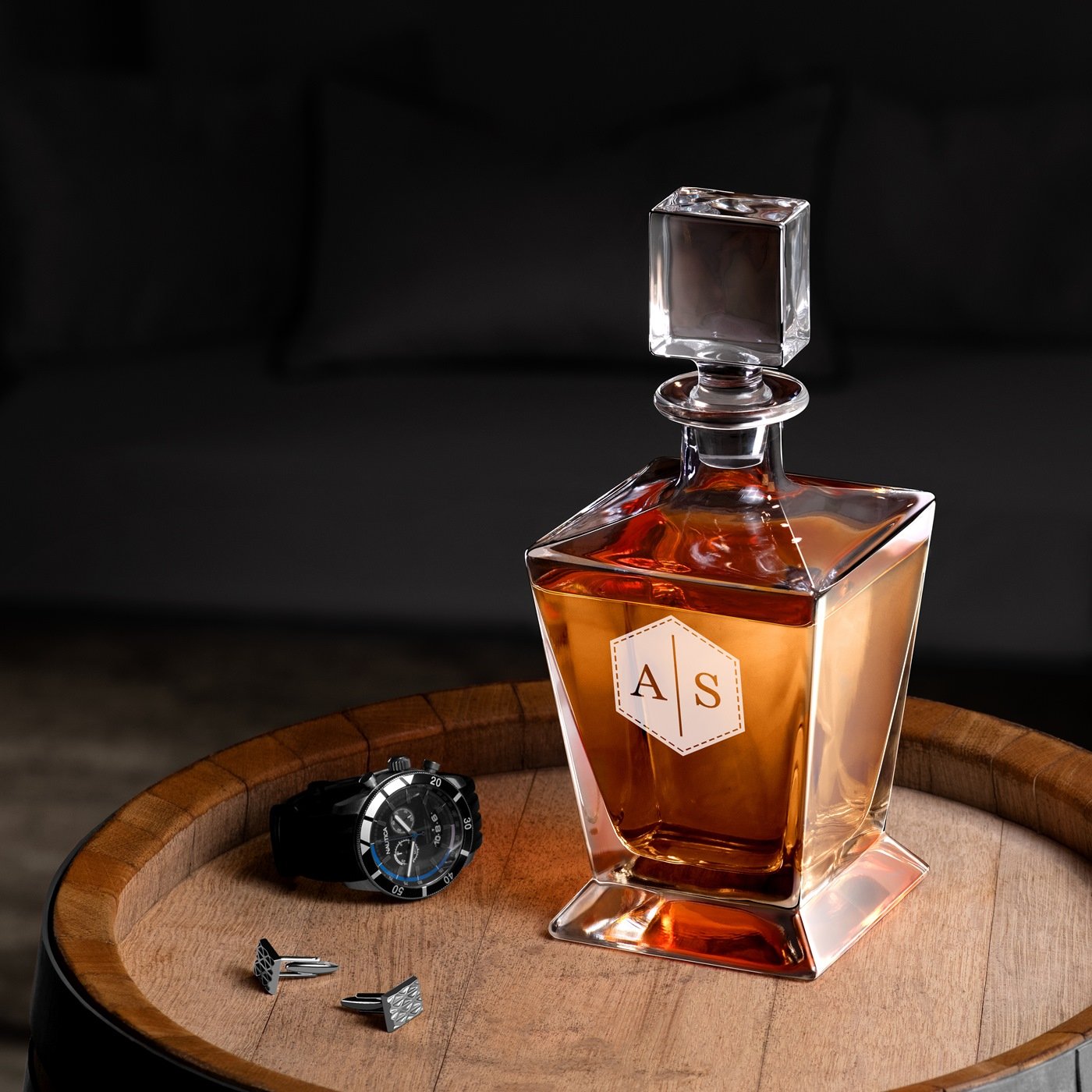 Jarra de whisky Murrano Pirámide con grabado para pareja con iniciales