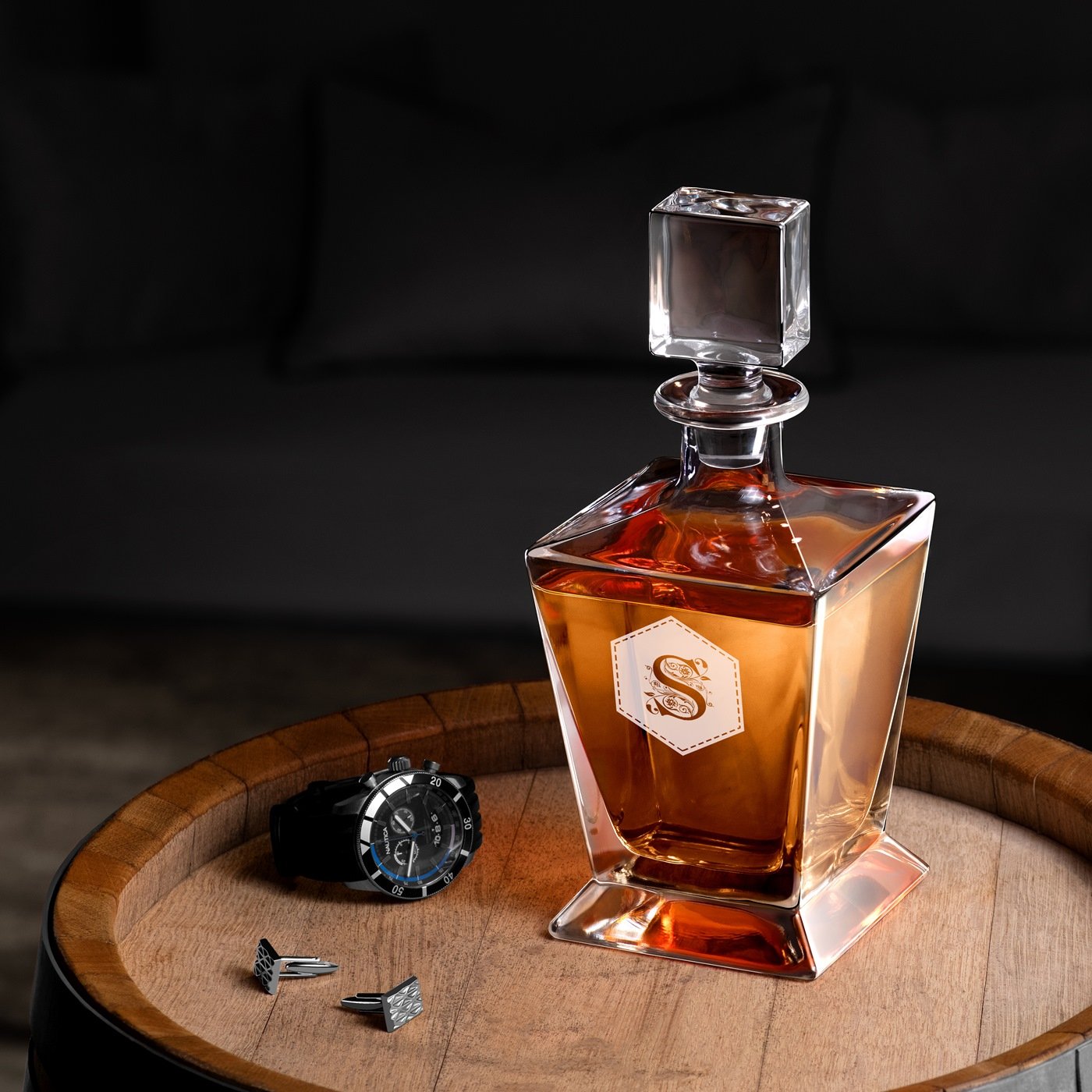 Decantador de whisky Murrano Pirámide con grabación personalizada para caballeros