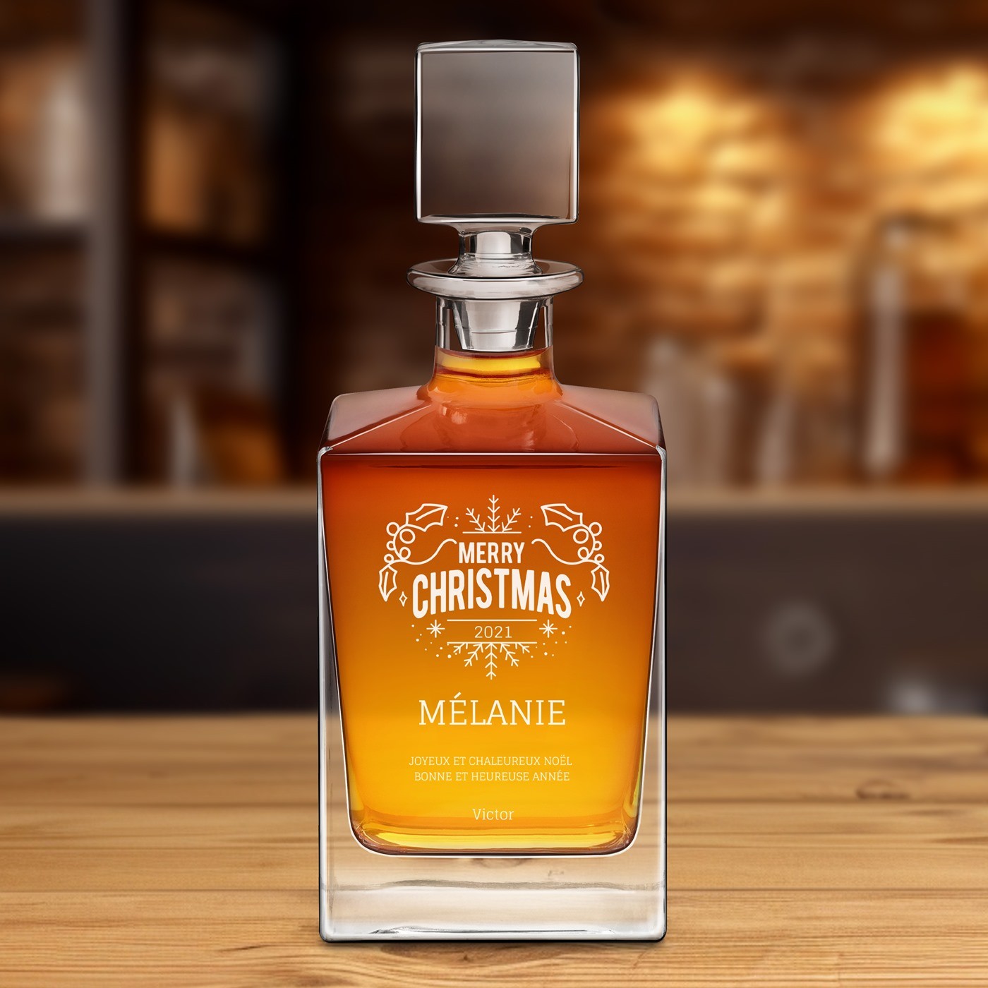 Decantador de whisky Murrano Cube con grabado personalizado para ella