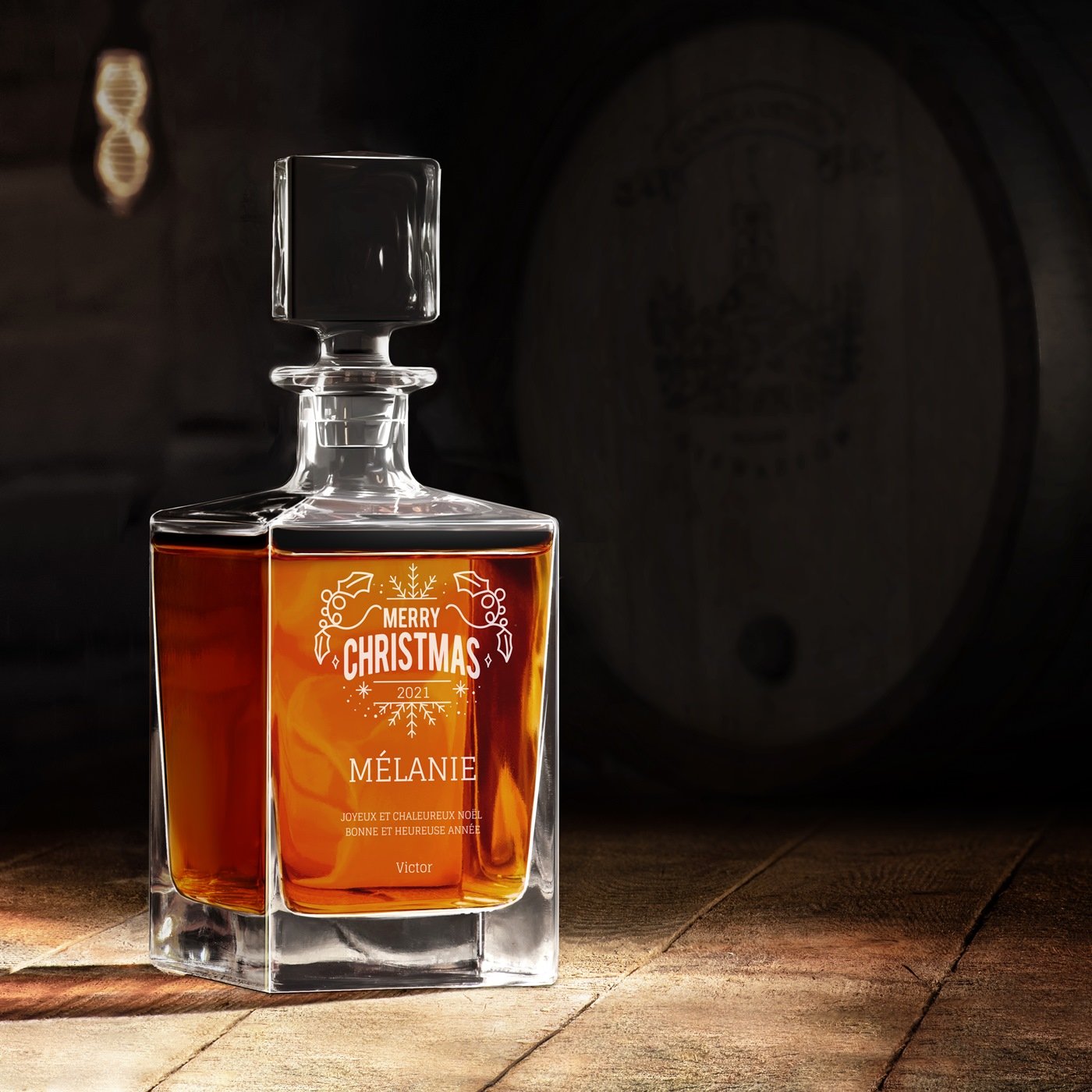 Decantador de whisky Murrano Cube con grabado personalizado para ella