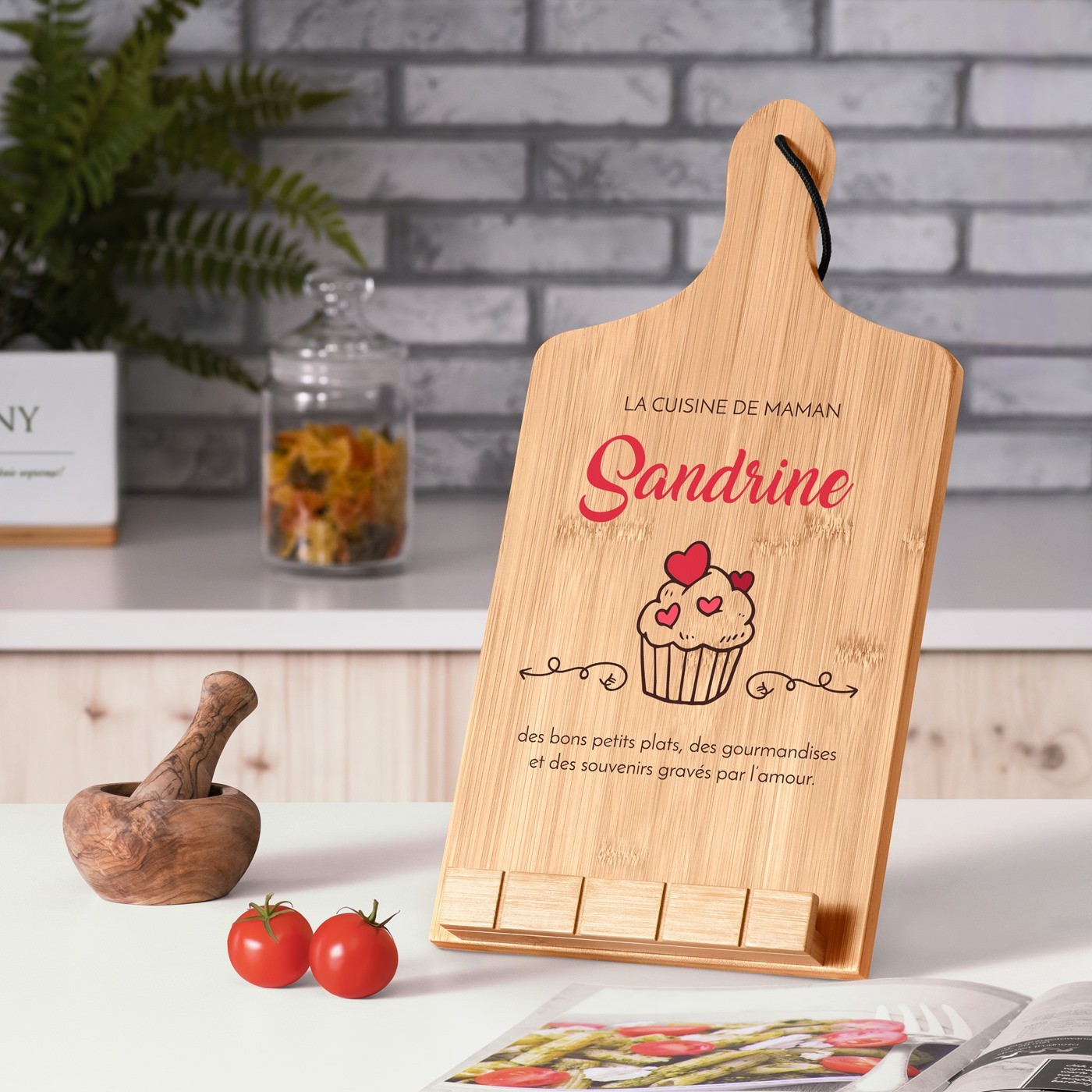 Soporte para libro en forma de tabla de cortar Murrano - Un regalo personalizado para el cumpleaños de mamá