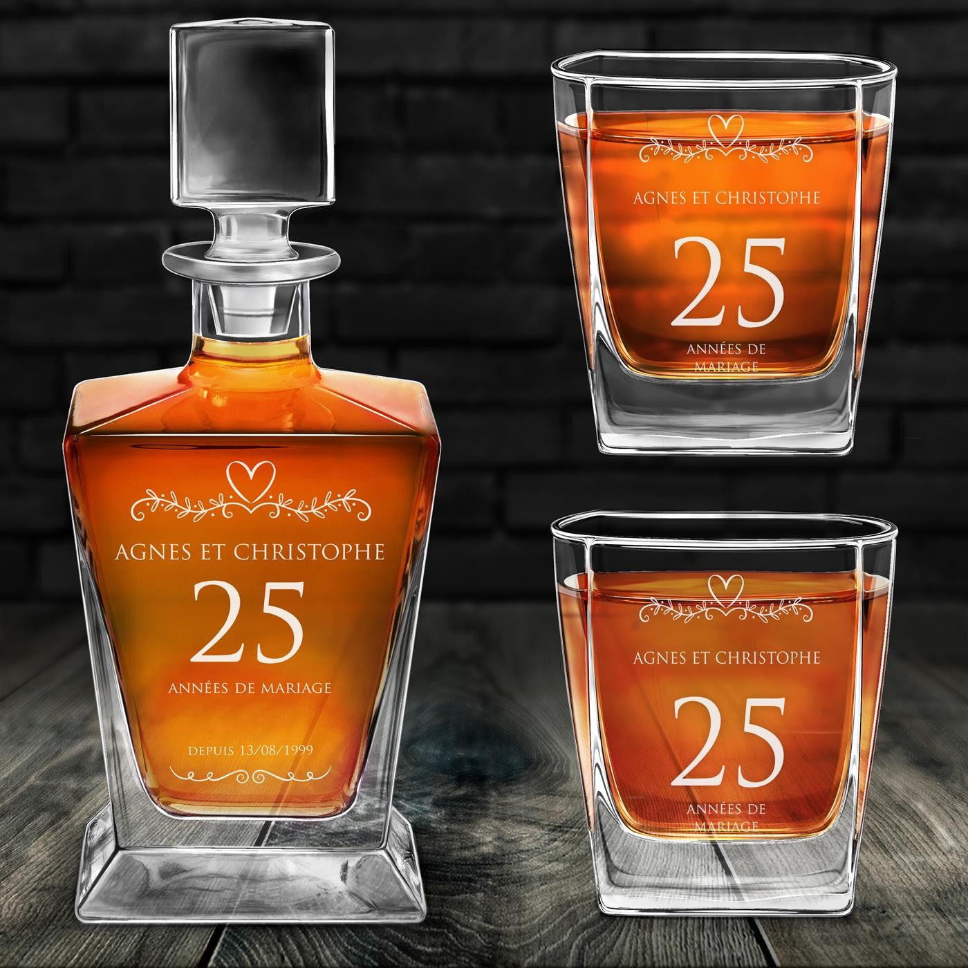 Decantador de whisky Murrano Pirámide y 2 vasos con grabado láser para el 25 aniversario de matrimonio