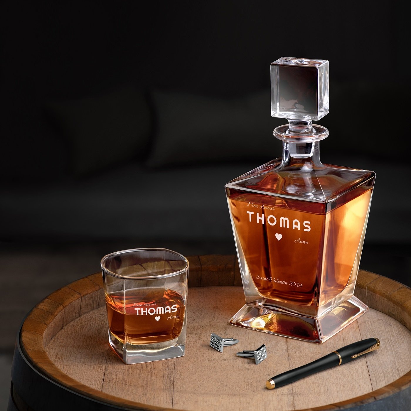 Decantador de whisky Pirámide Murrano y 4 vasos con grabado para el Día de San Valentín