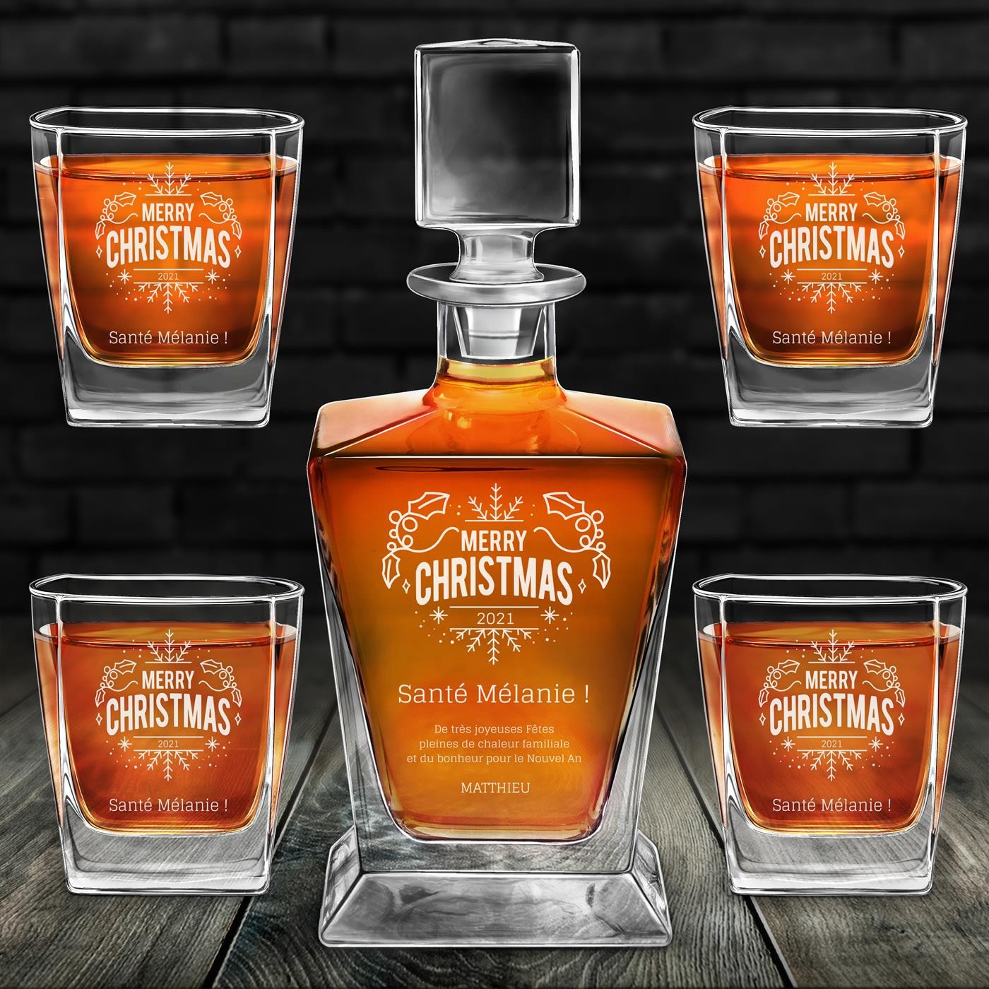 Decantador de whisky Murrano Pirámide y 4 vasos con grabado personalizado para mujer