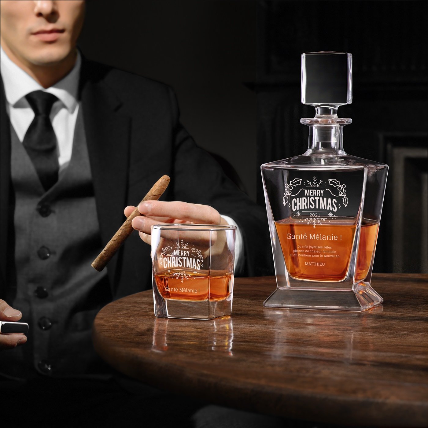 Murrano Pyramid Whisky Decanter and 4 Glasses with Personalized Engraving for Women