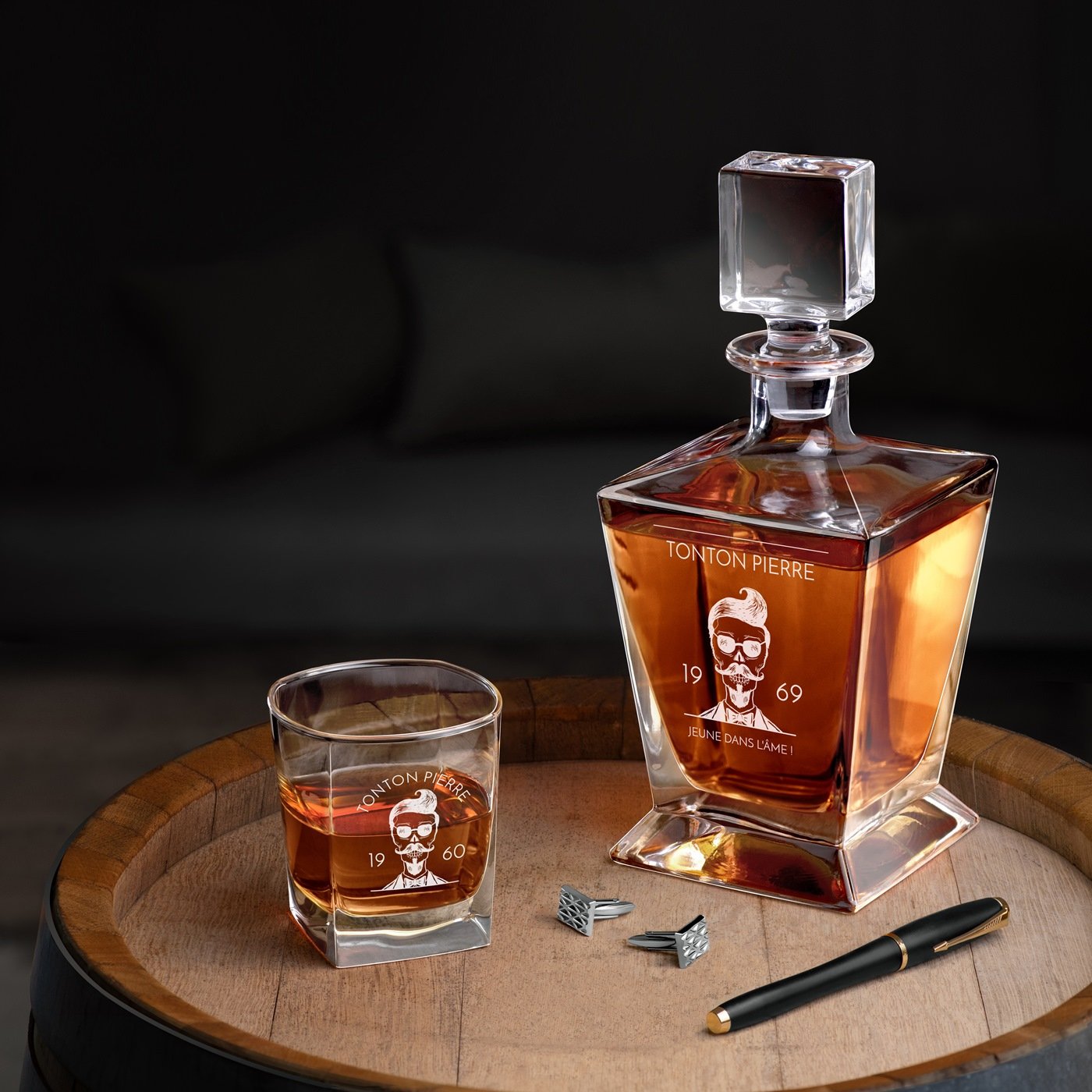 Decantador de whisky Pirámide Murrano y 6 vasos con grabado