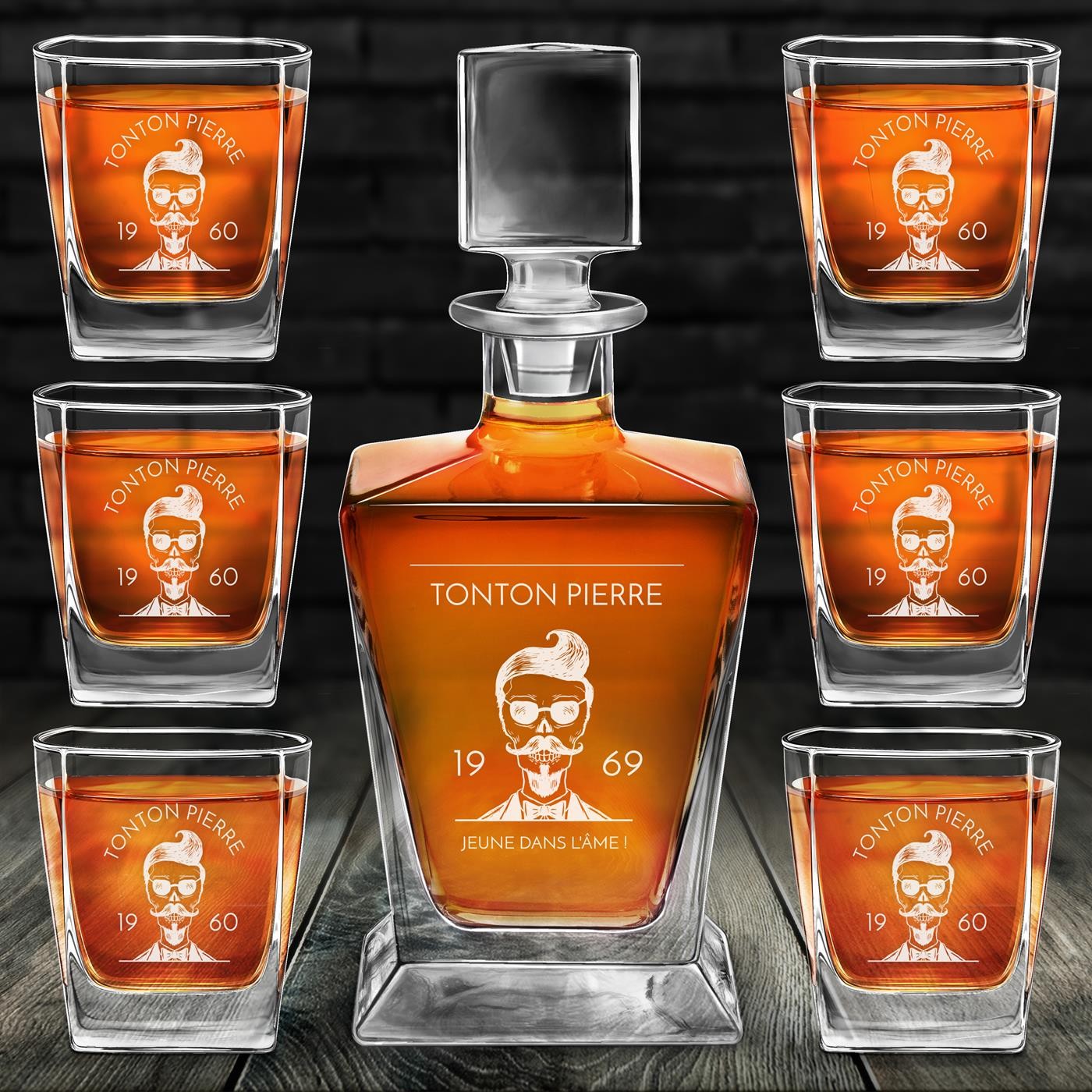 Decantador de whisky Pirámide Murrano y 6 vasos con grabado