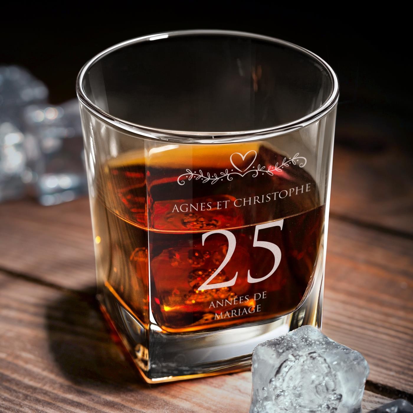 Jugo de whisky Murrano y 6 vasos con grabado láser para una pareja que celebra su 30º aniversario de matrimonio