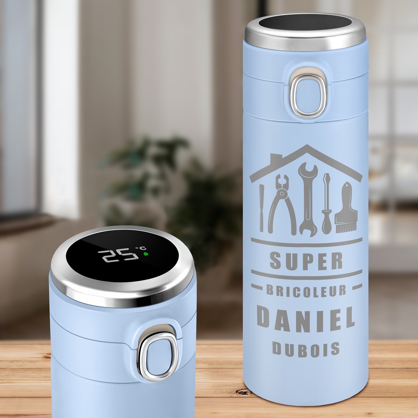 Taza Aislada Azul con Pantalla LED Personalizada para un Aficionado al DIY - Murrano