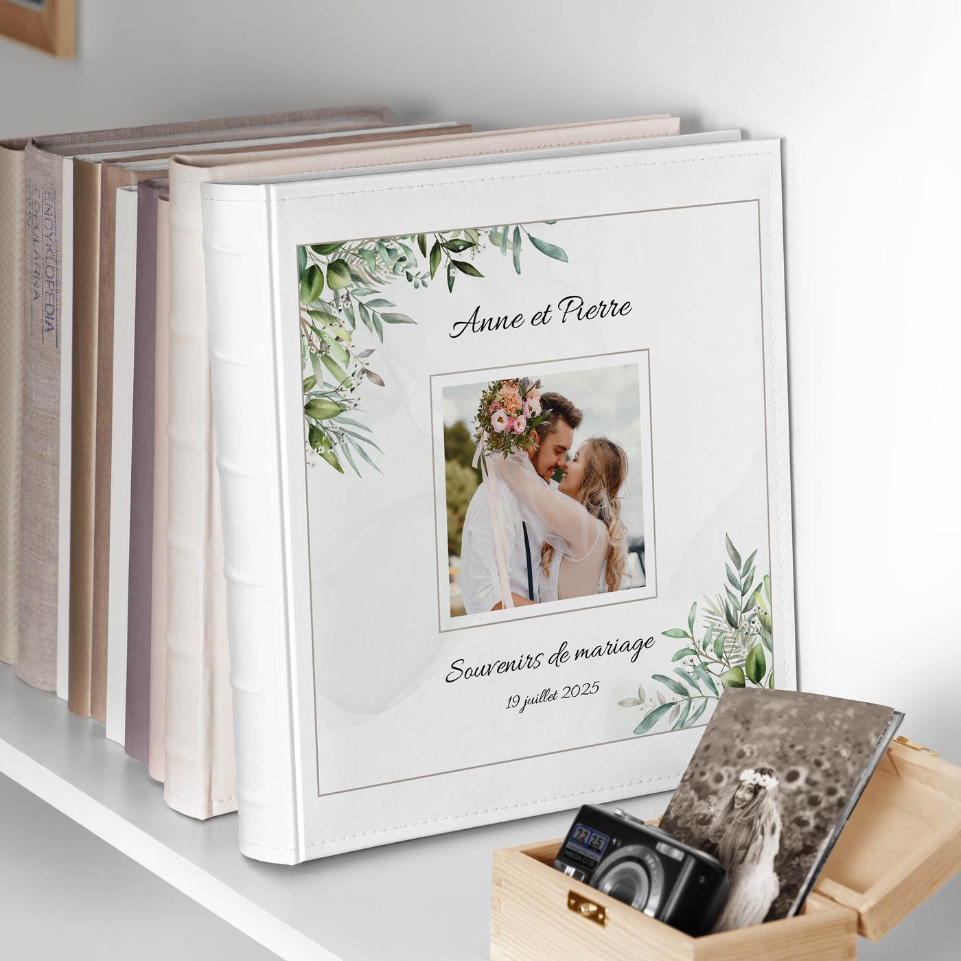 Murrano Photo Album 10x15 with Custom Print on Cover for Friends or Weddings